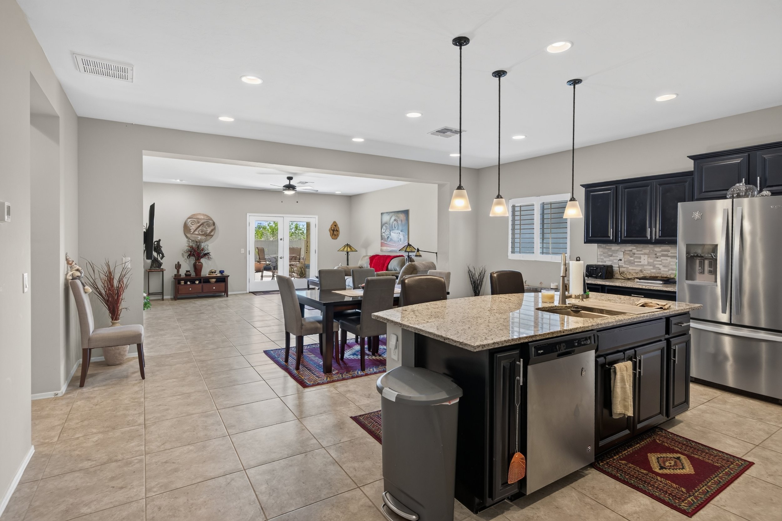 9 Kitchen photo a.jpg