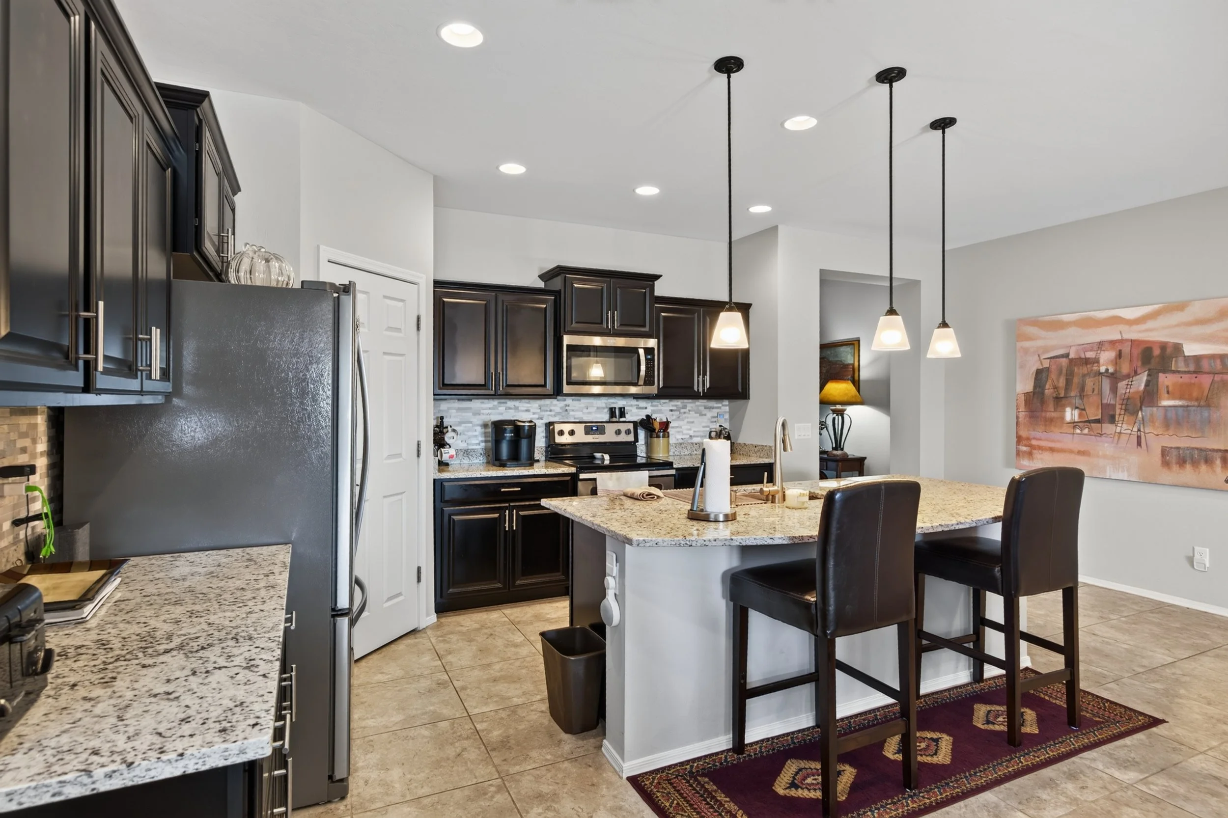 10 Kitchen photo b.jpg
