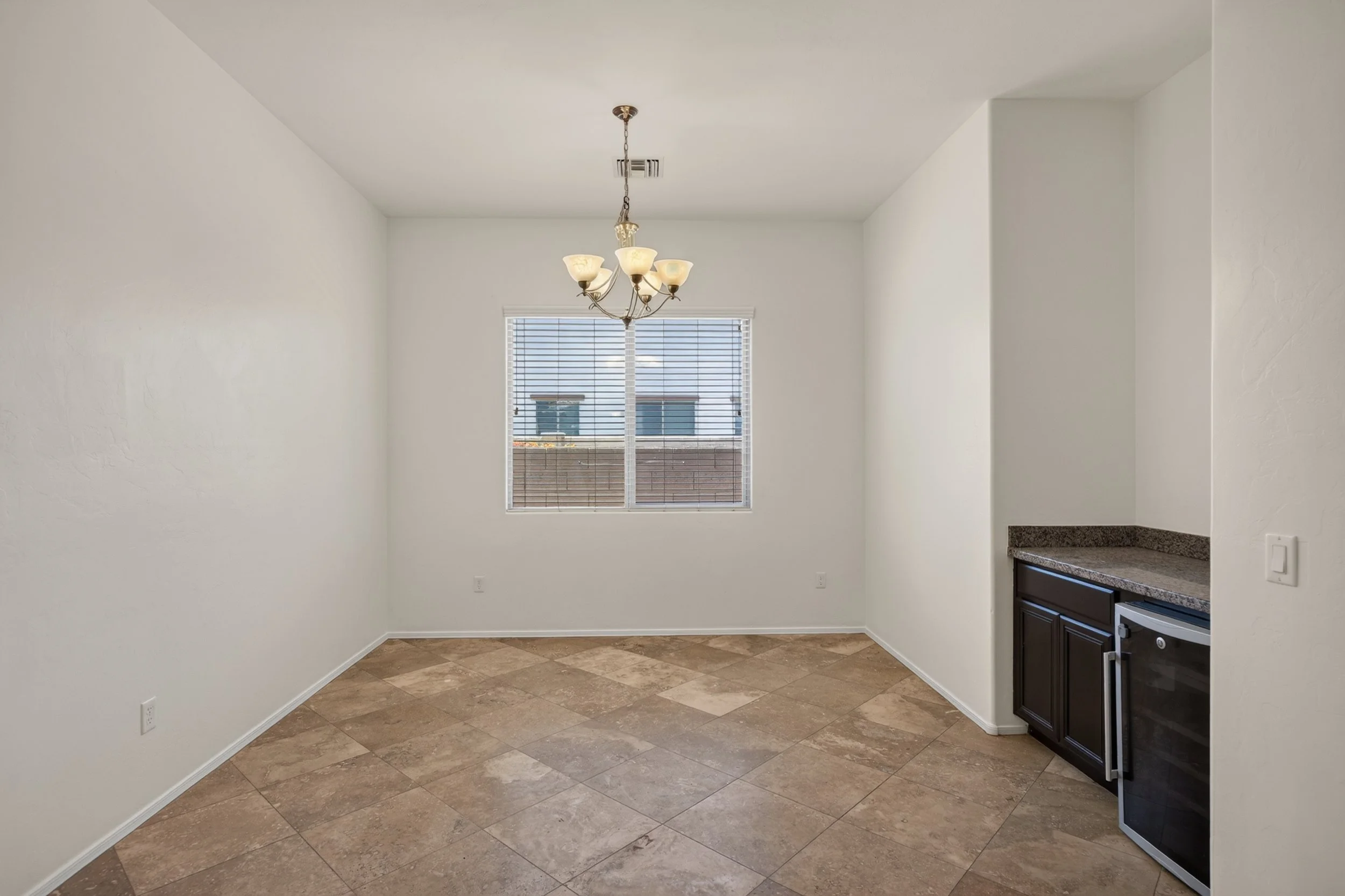 9 Dining Room photo a.jpg