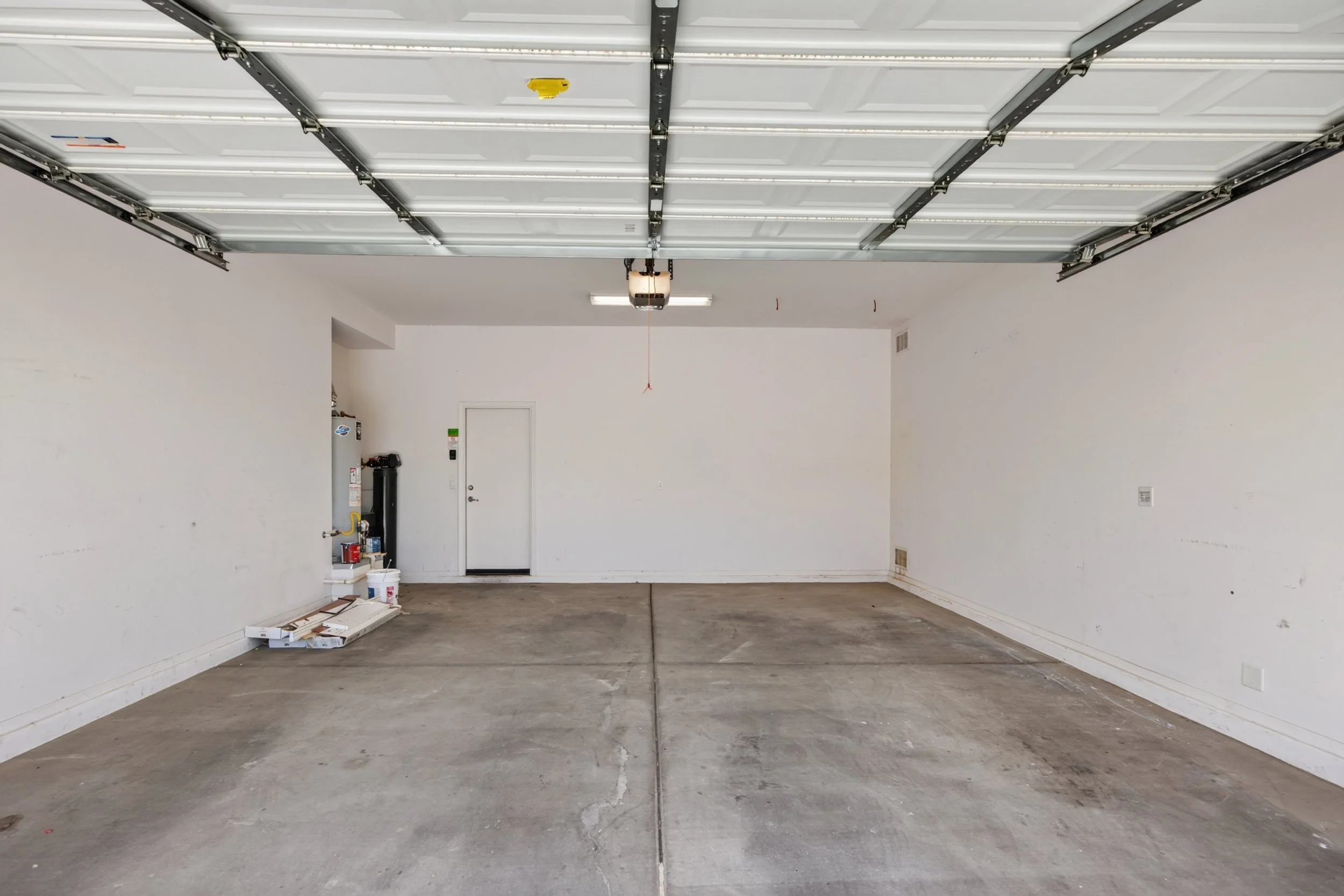 11 Garage 1.jpg
