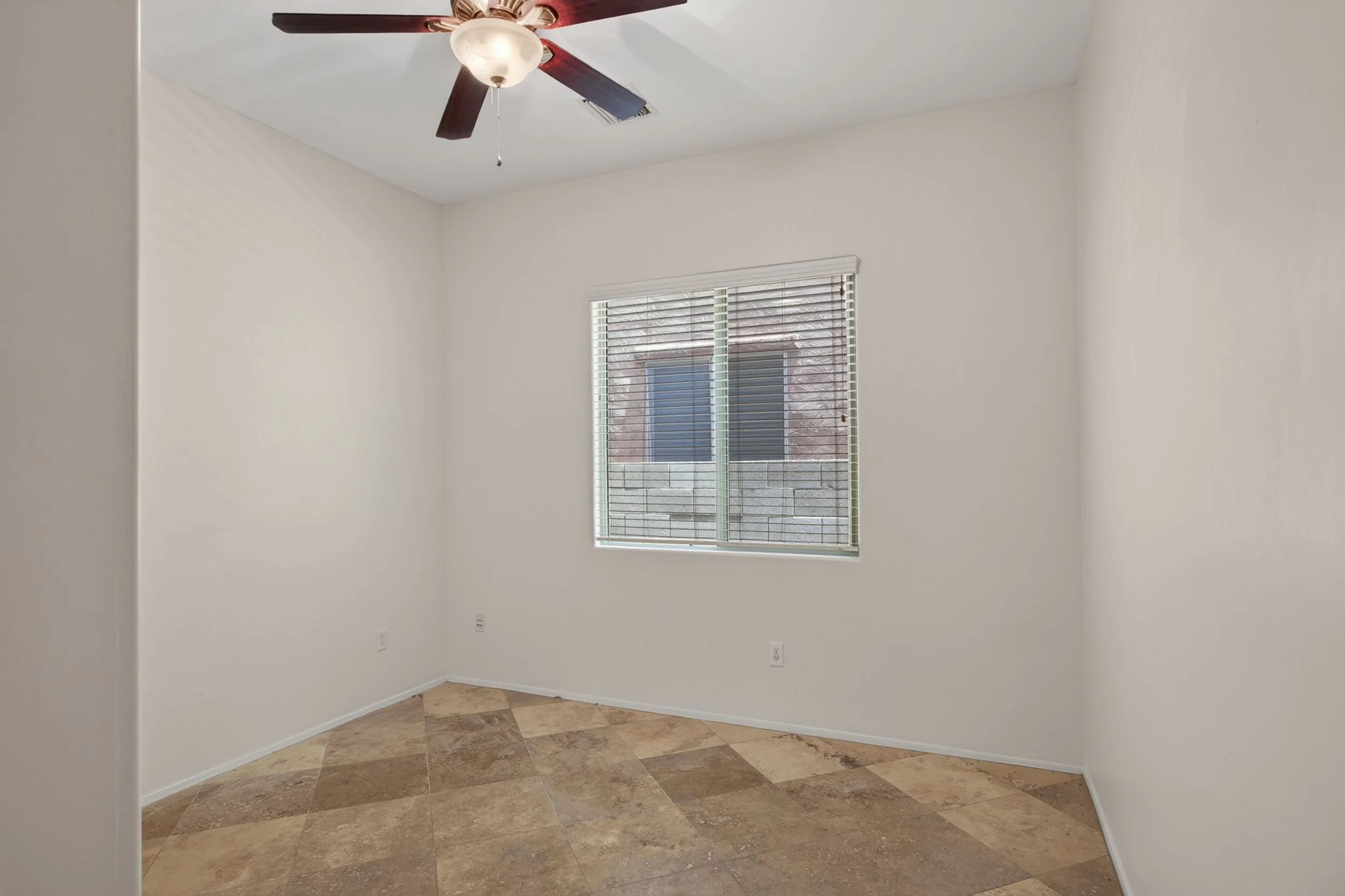 12 Bedroom 1 photo a.jpg