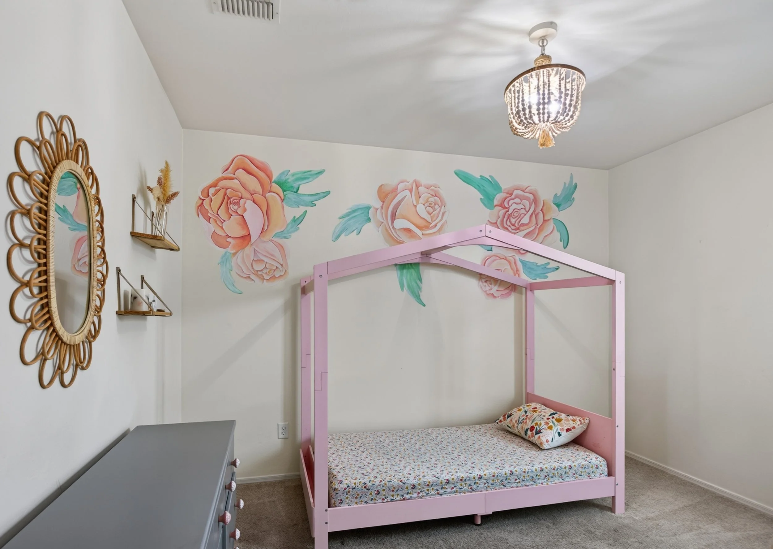 12 Bedroom 2 photo a.jpg