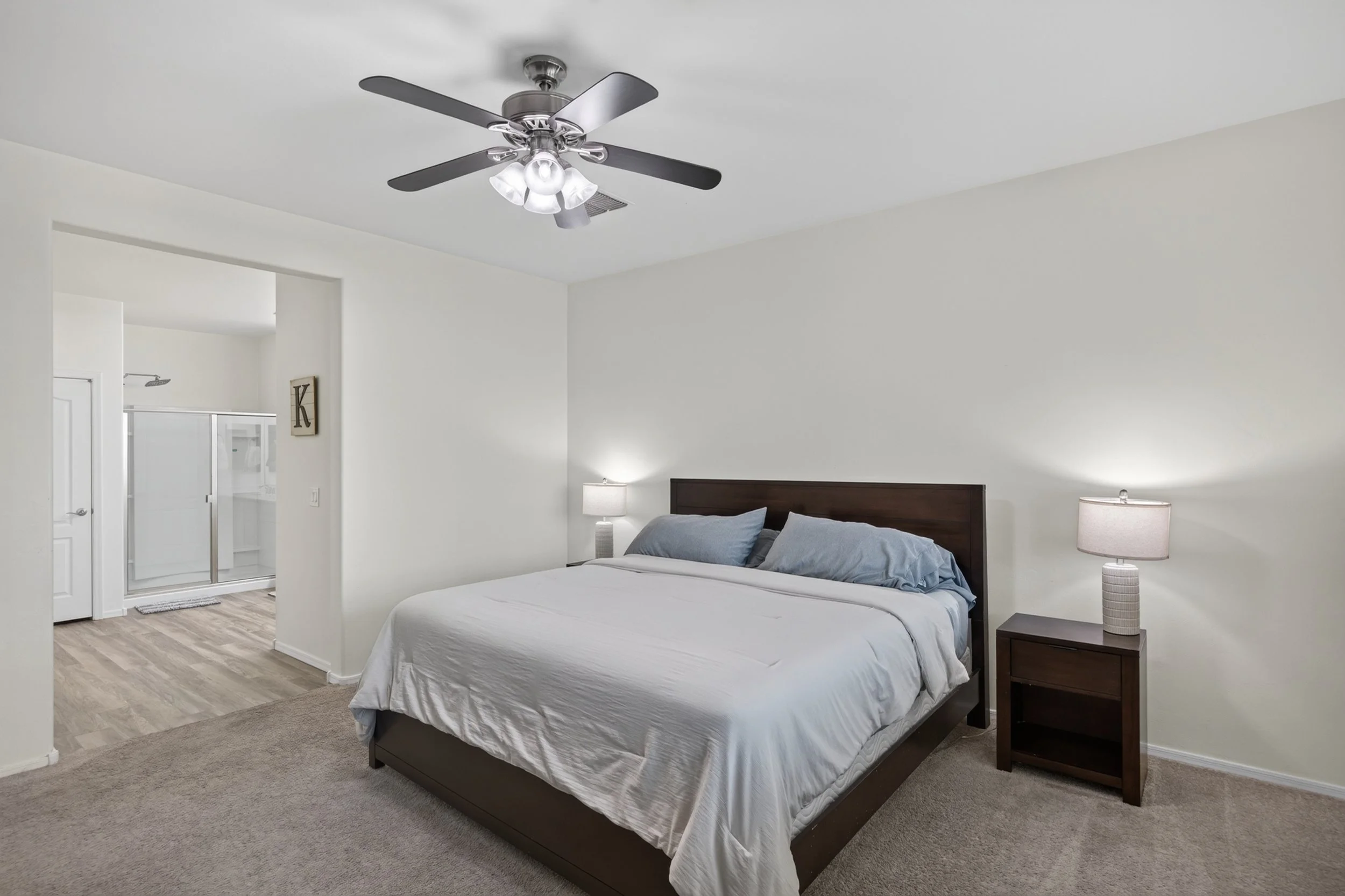 30 Main Bedroom photo b.jpg
