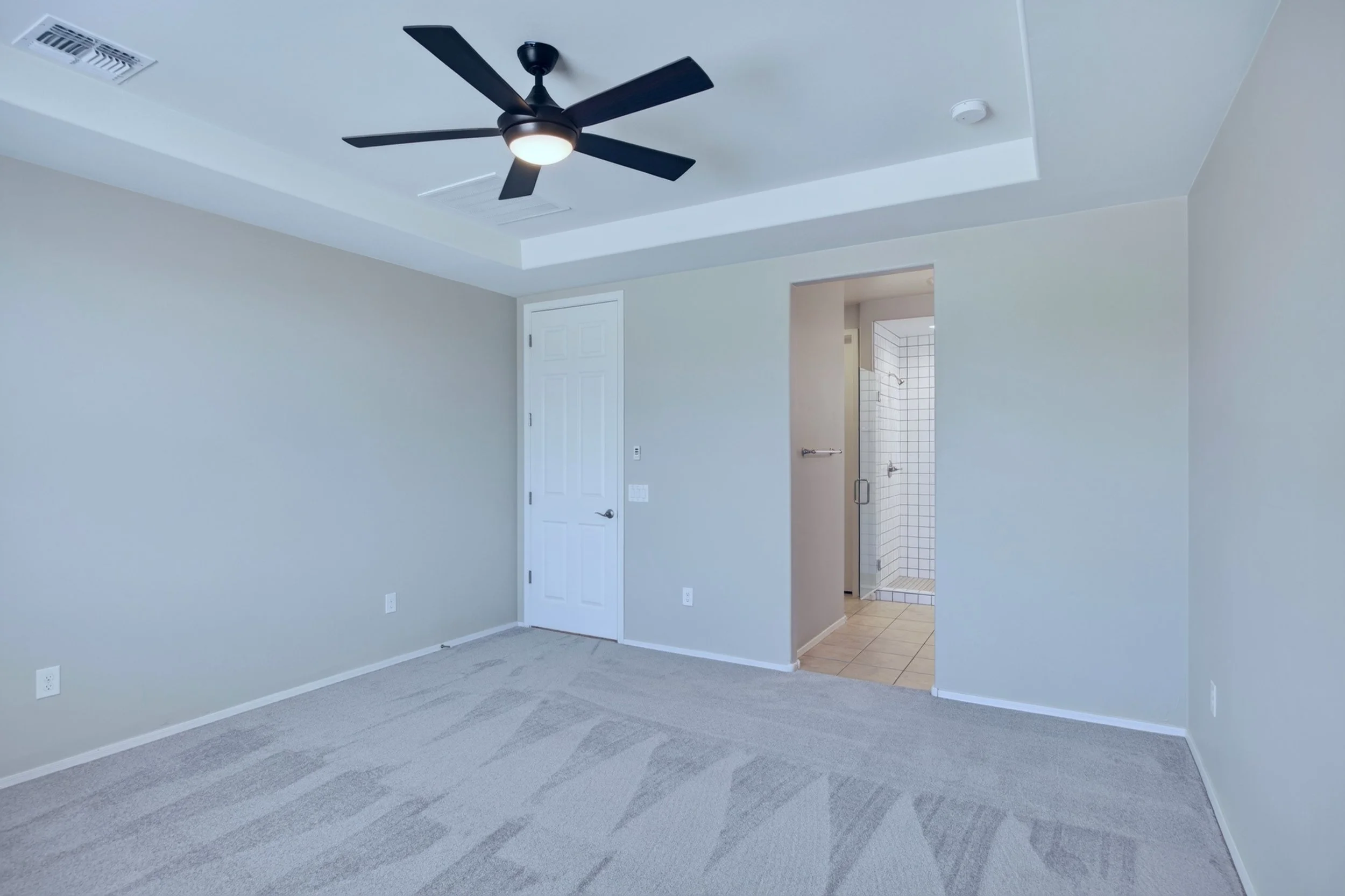 28 Main Bedroom photo c.jpg