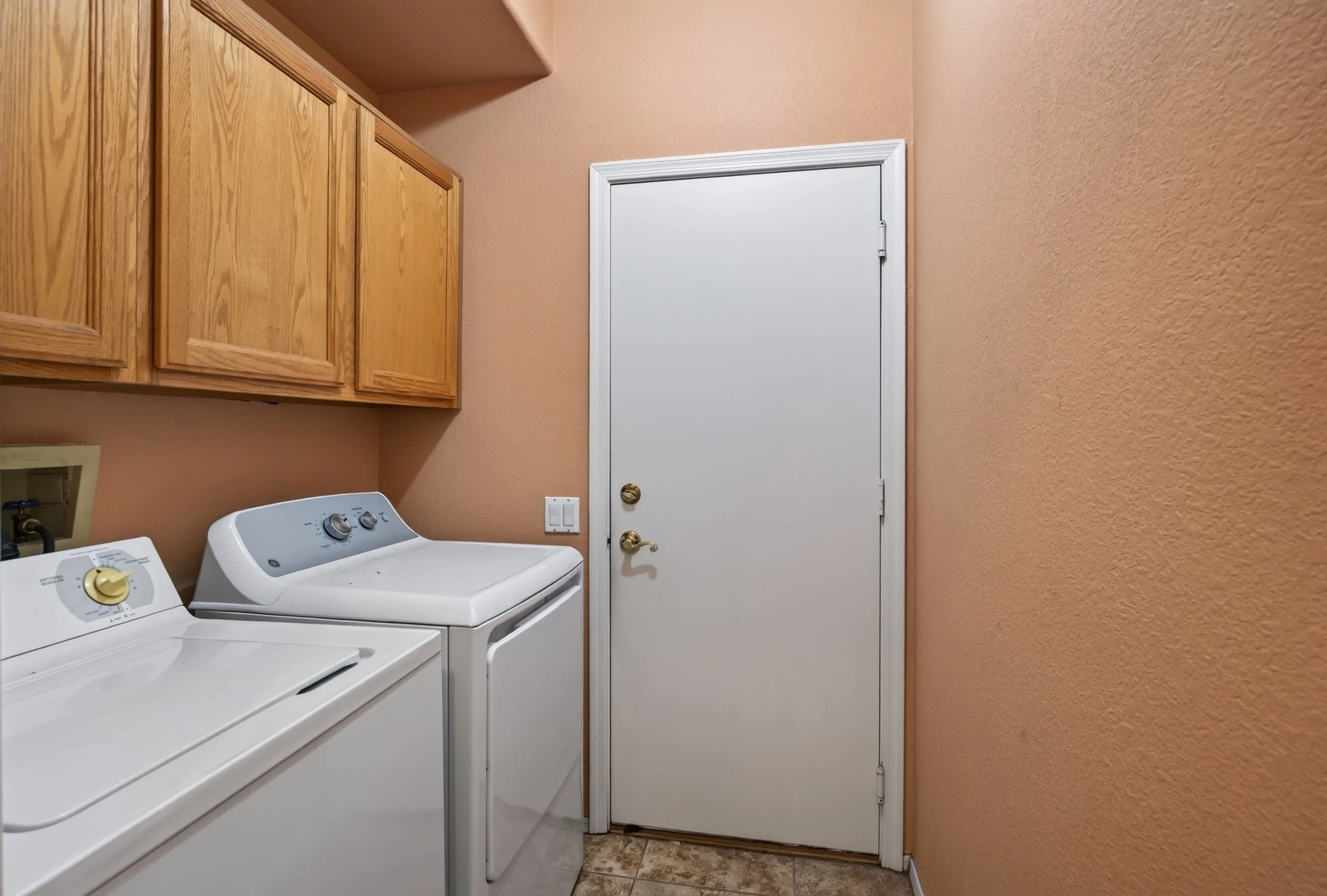 13 Laundry Room.jpg
