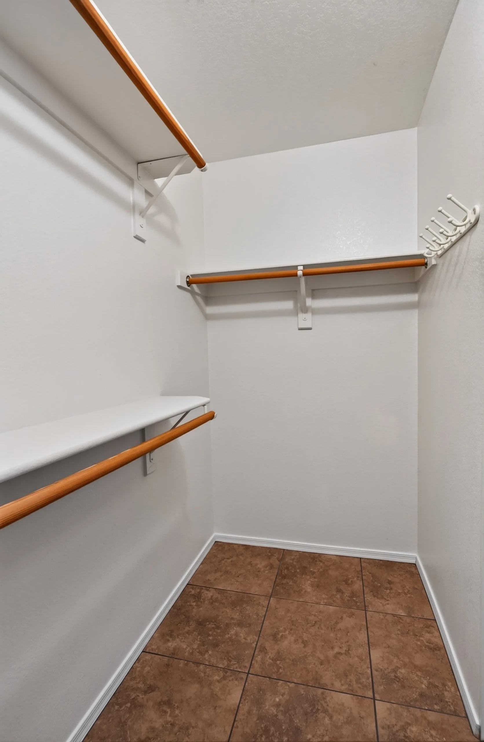 31 Main Bedroom Closet photo a.jpg
