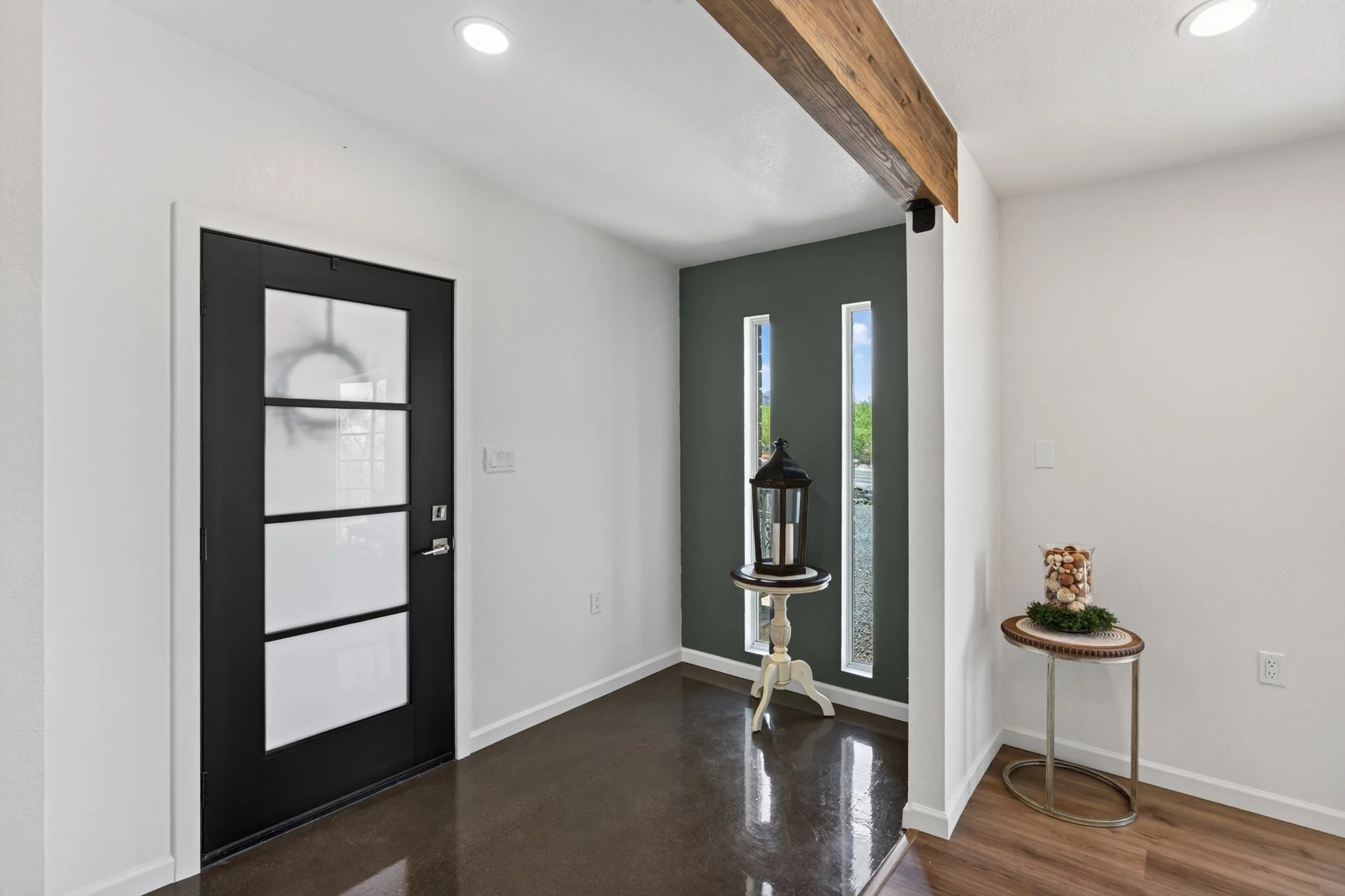 9 Interior Entrance.jpg