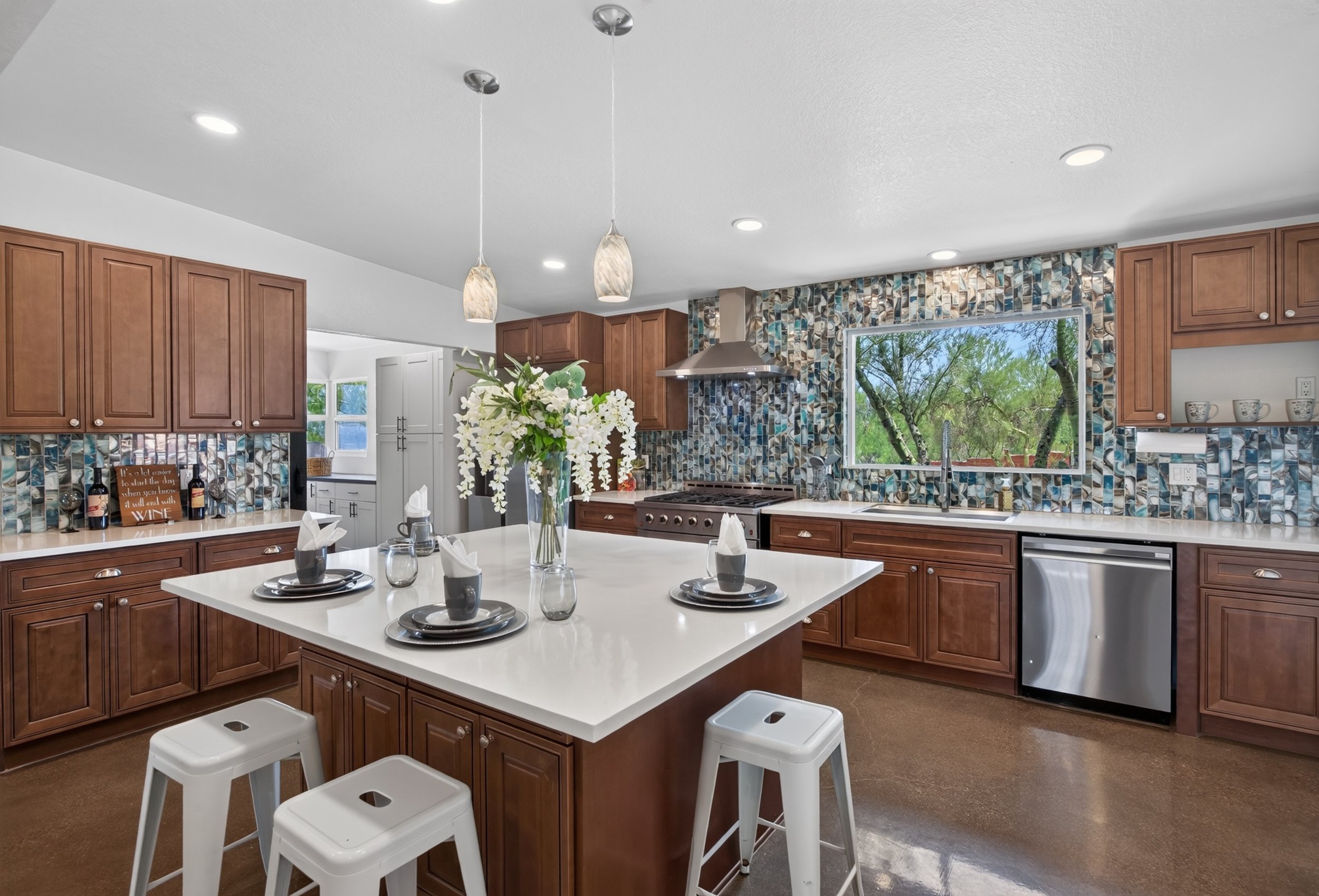 15 Kitchen photo a.jpg