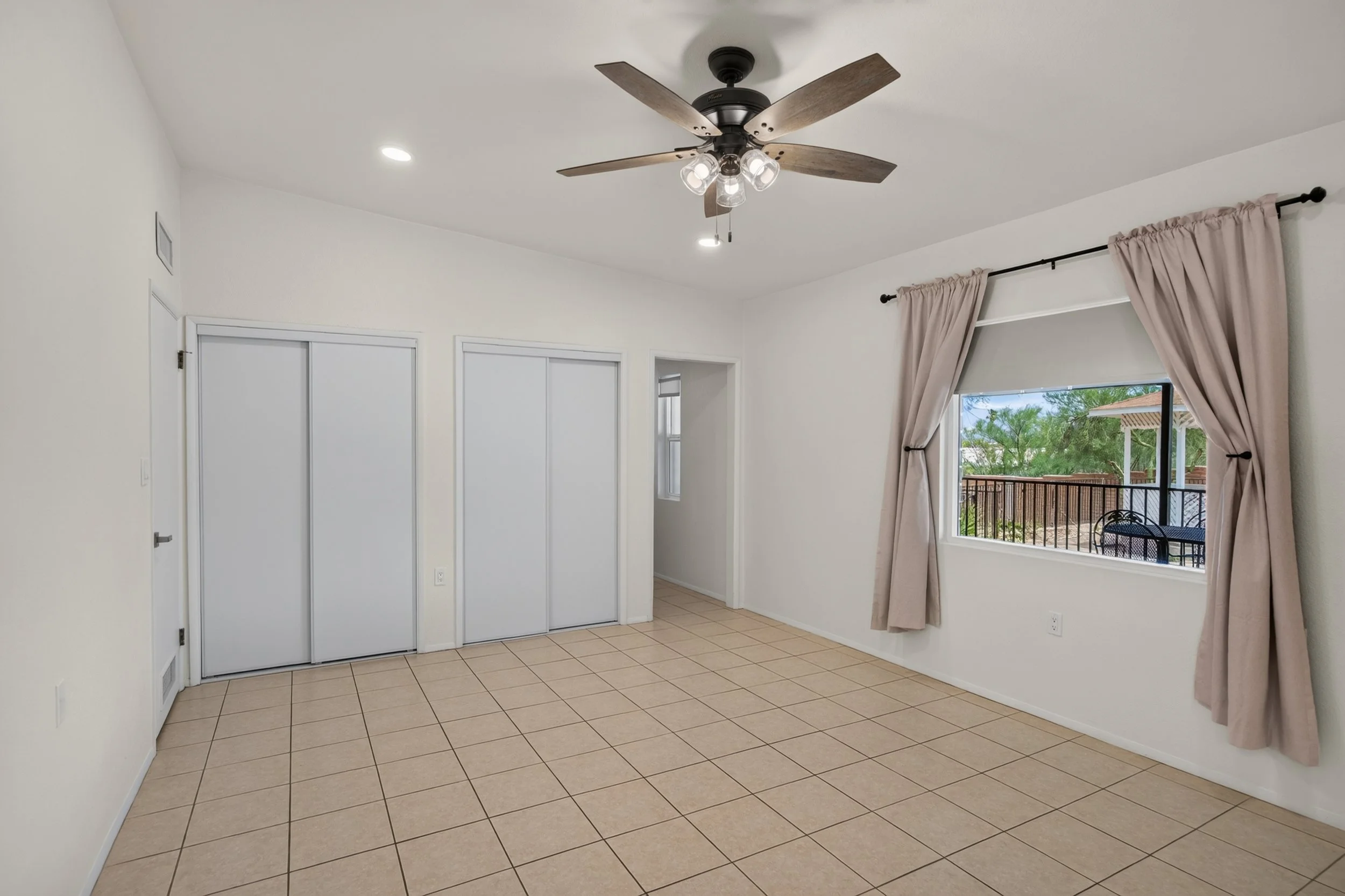 36 Main Bedroom photo b.jpg