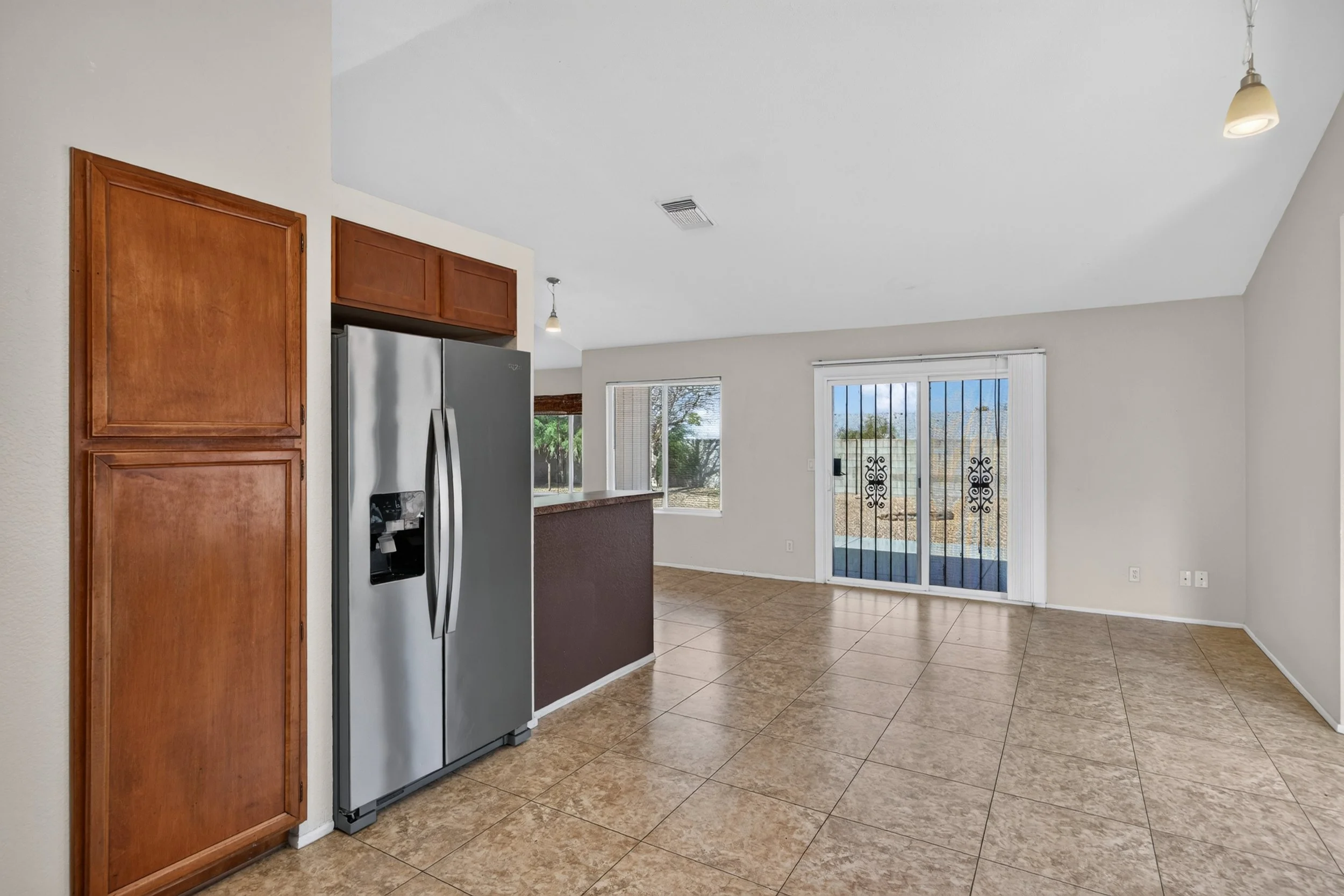 18 Kitchen photo c.jpg