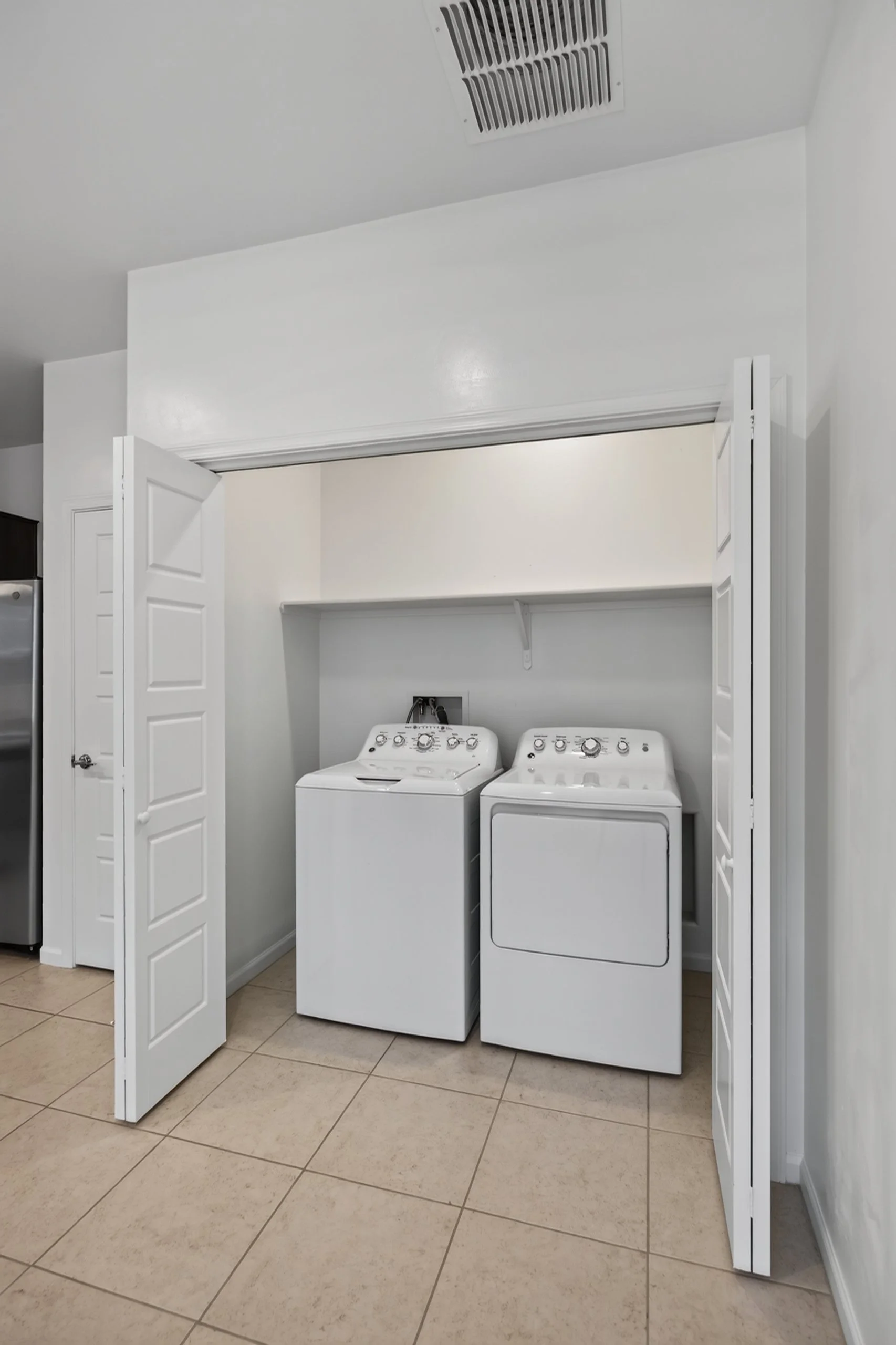 16 Laundry.jpg