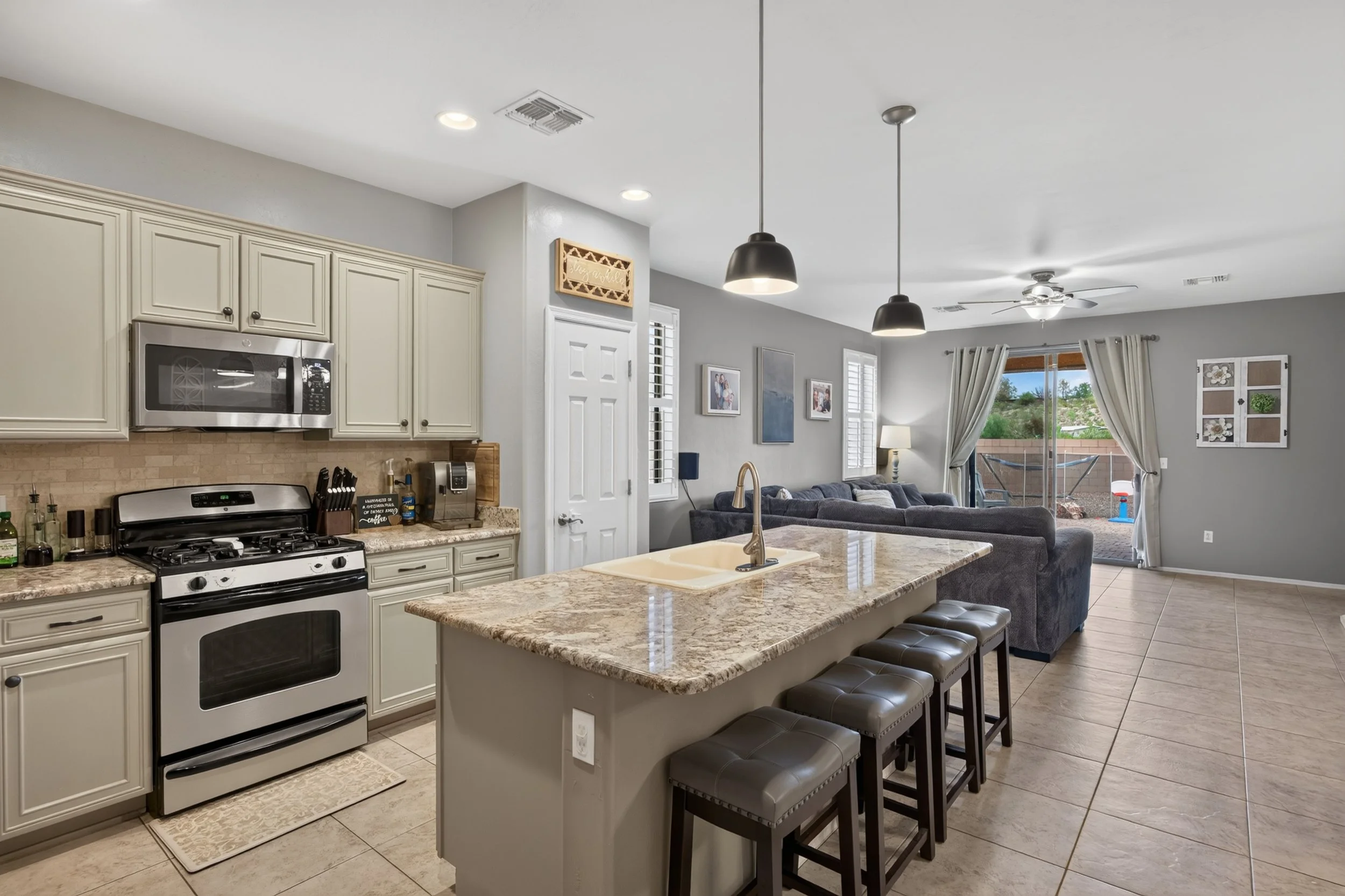 8 Kitchen photo a.jpg