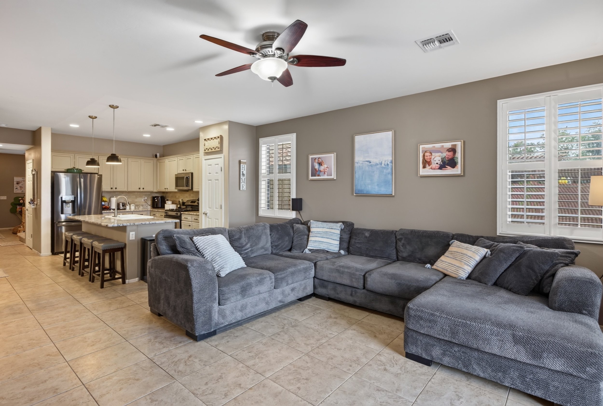15 Family Room photo b.jpg
