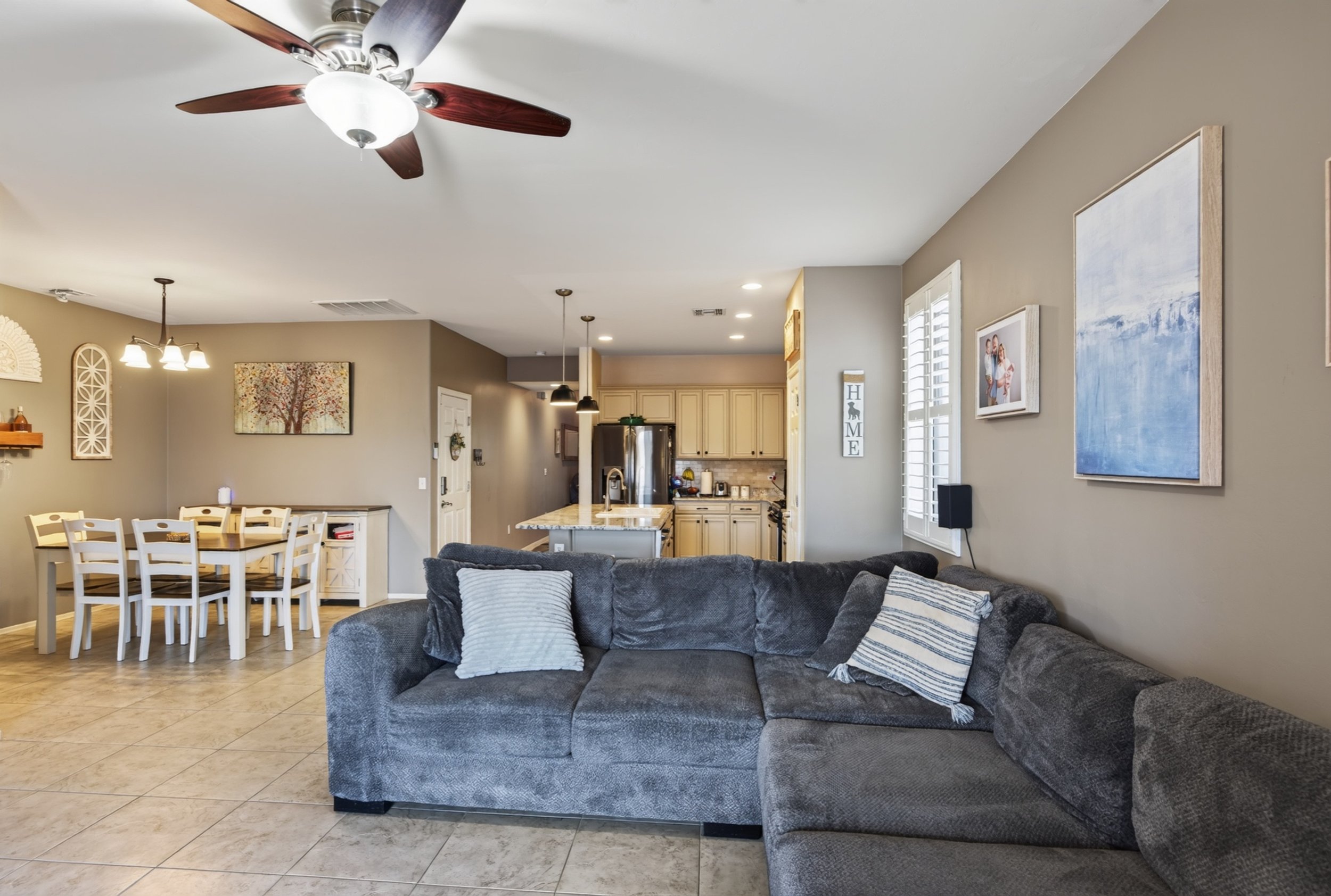 16 Family Room photo c.jpg