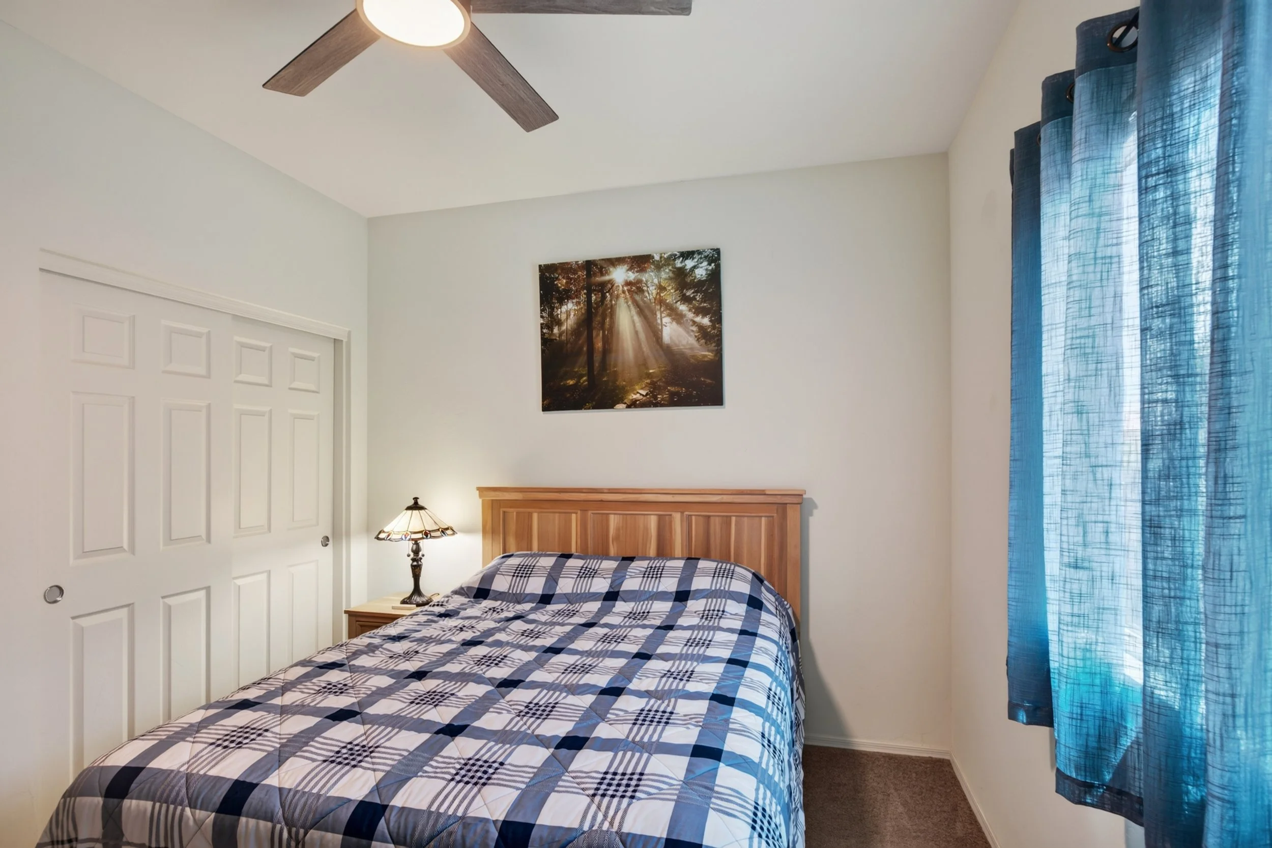 12 Bedroom 2 photo b.jpg