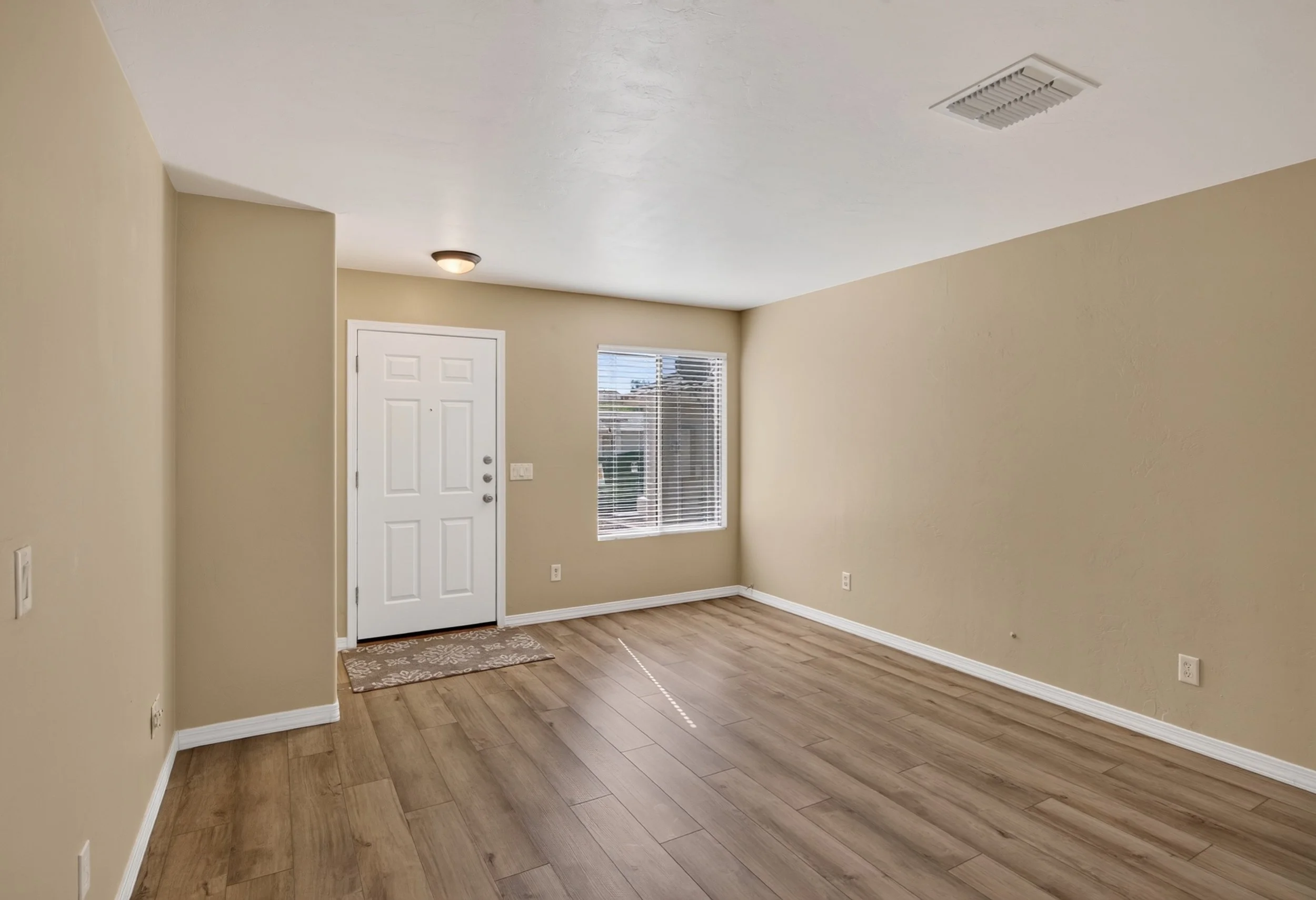 9 Living Room photo b.jpg