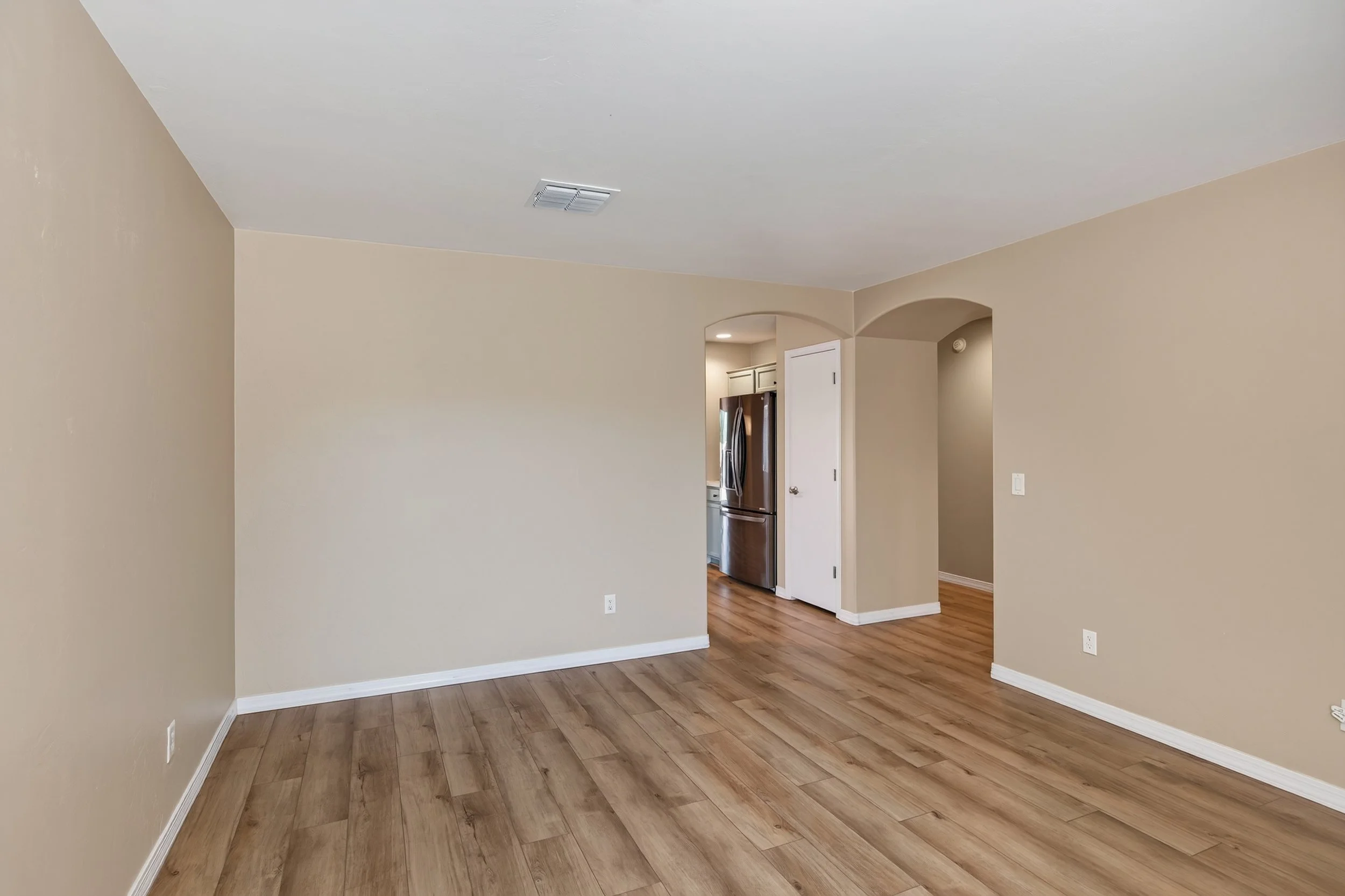 11 Living Room photo d.jpg