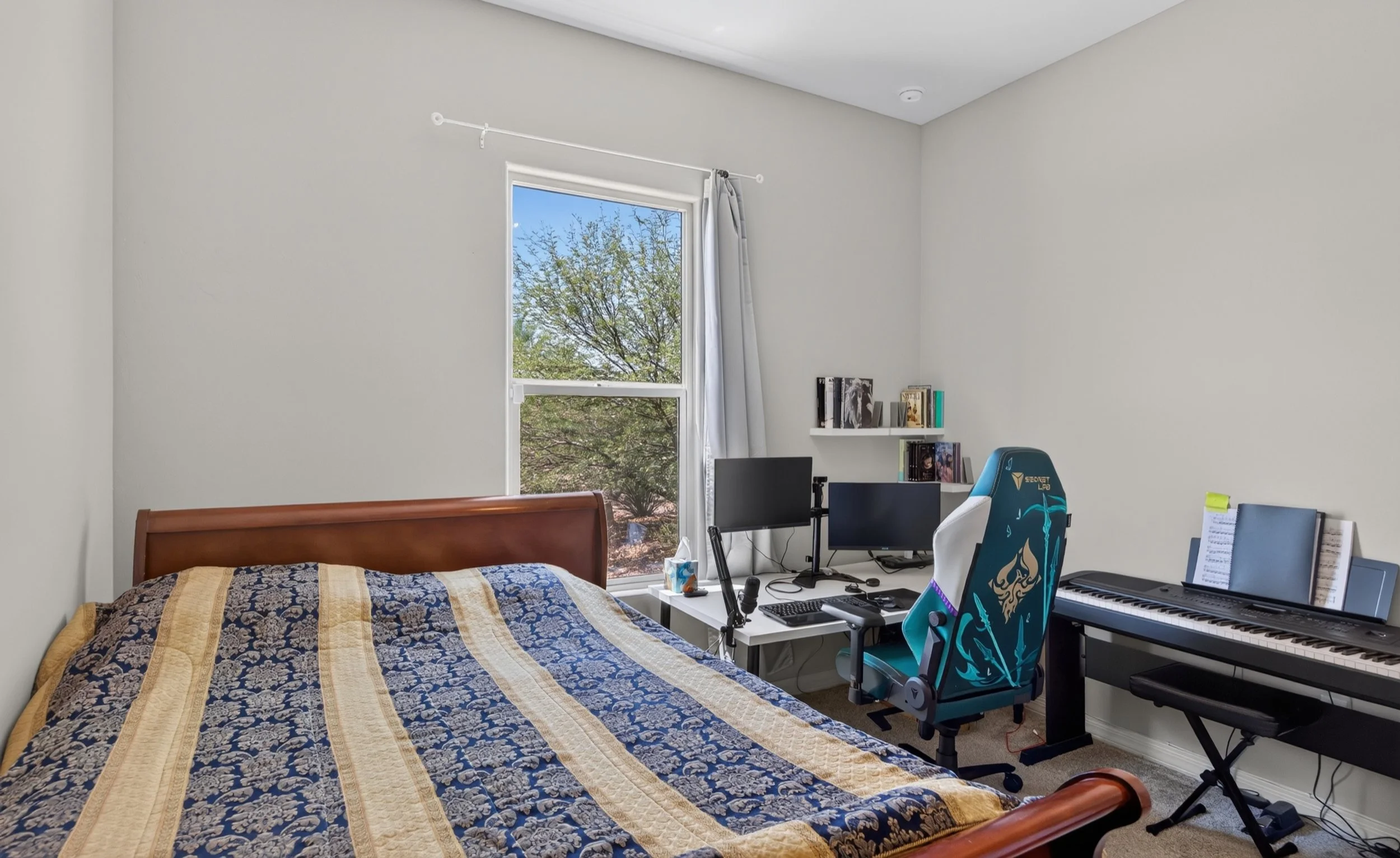 11 Bedroom 2 photo b.jpg