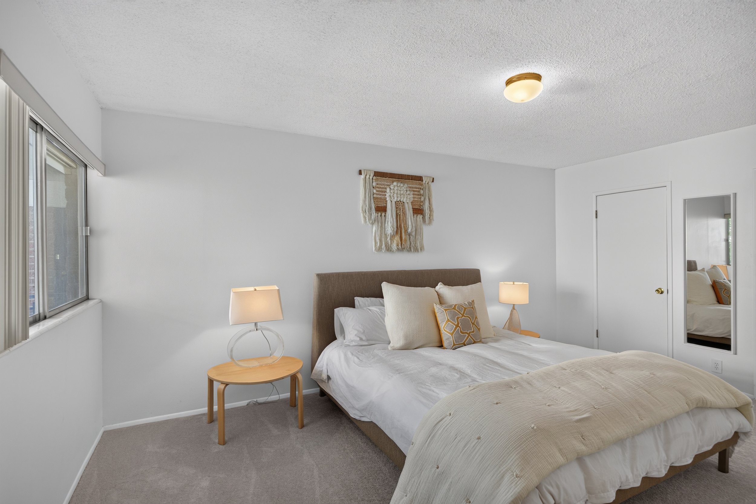 8 Main Bedroom photo a.jpg