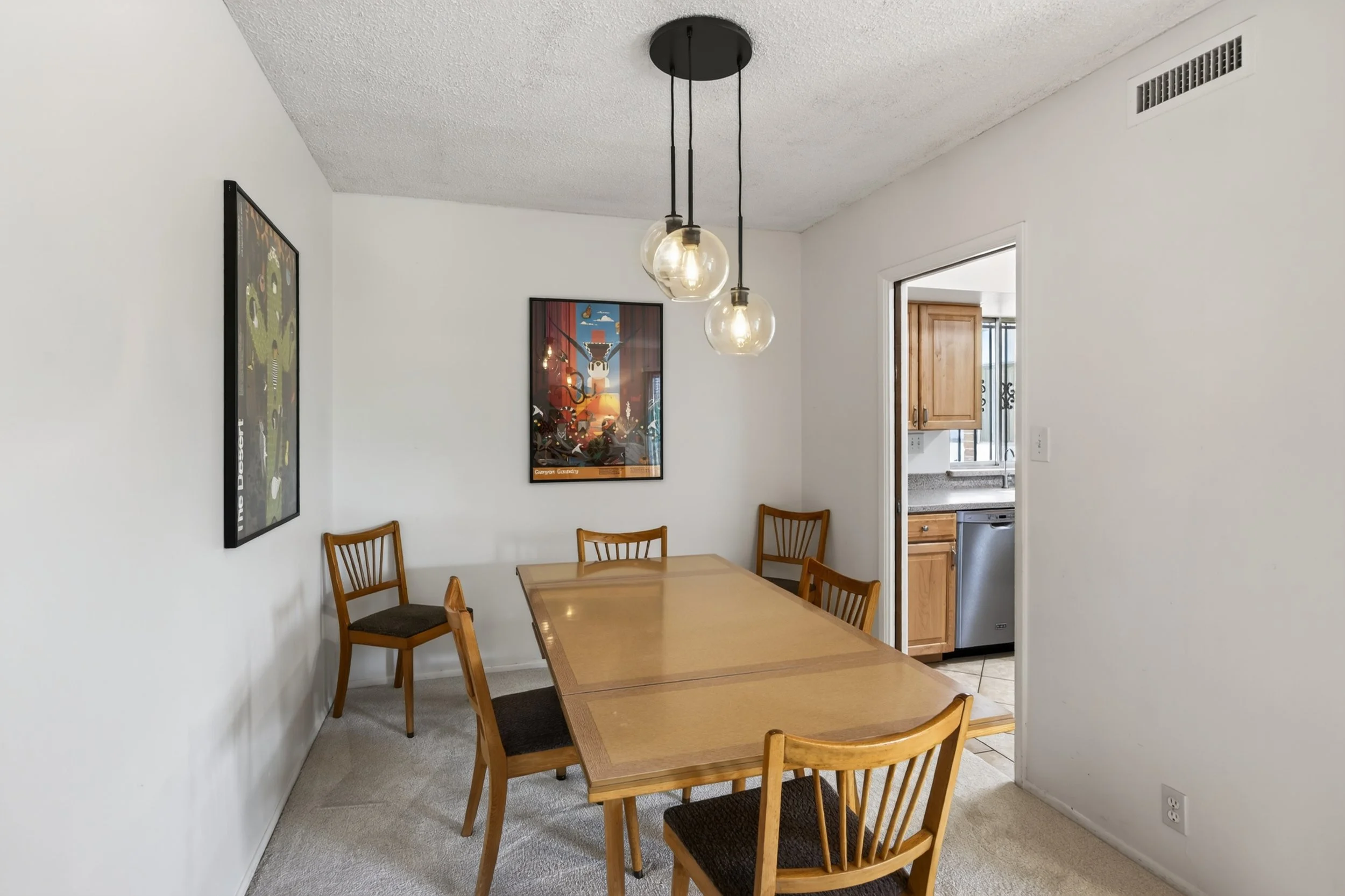18 Dining photo a.jpg