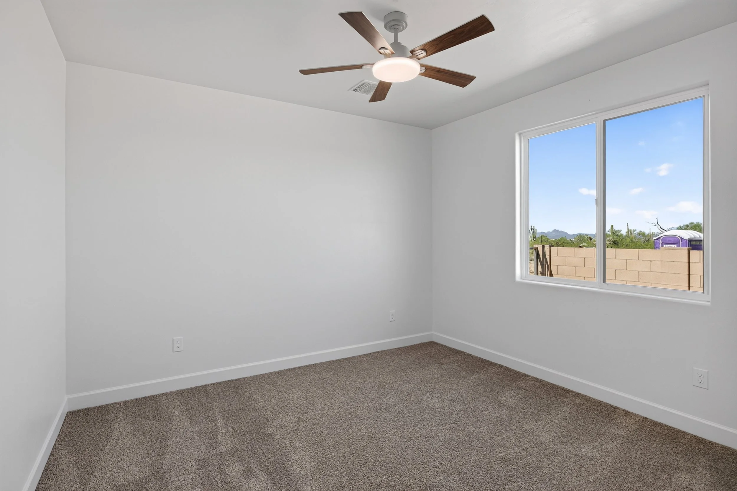 15 Bedroom 3 photo a.jpg