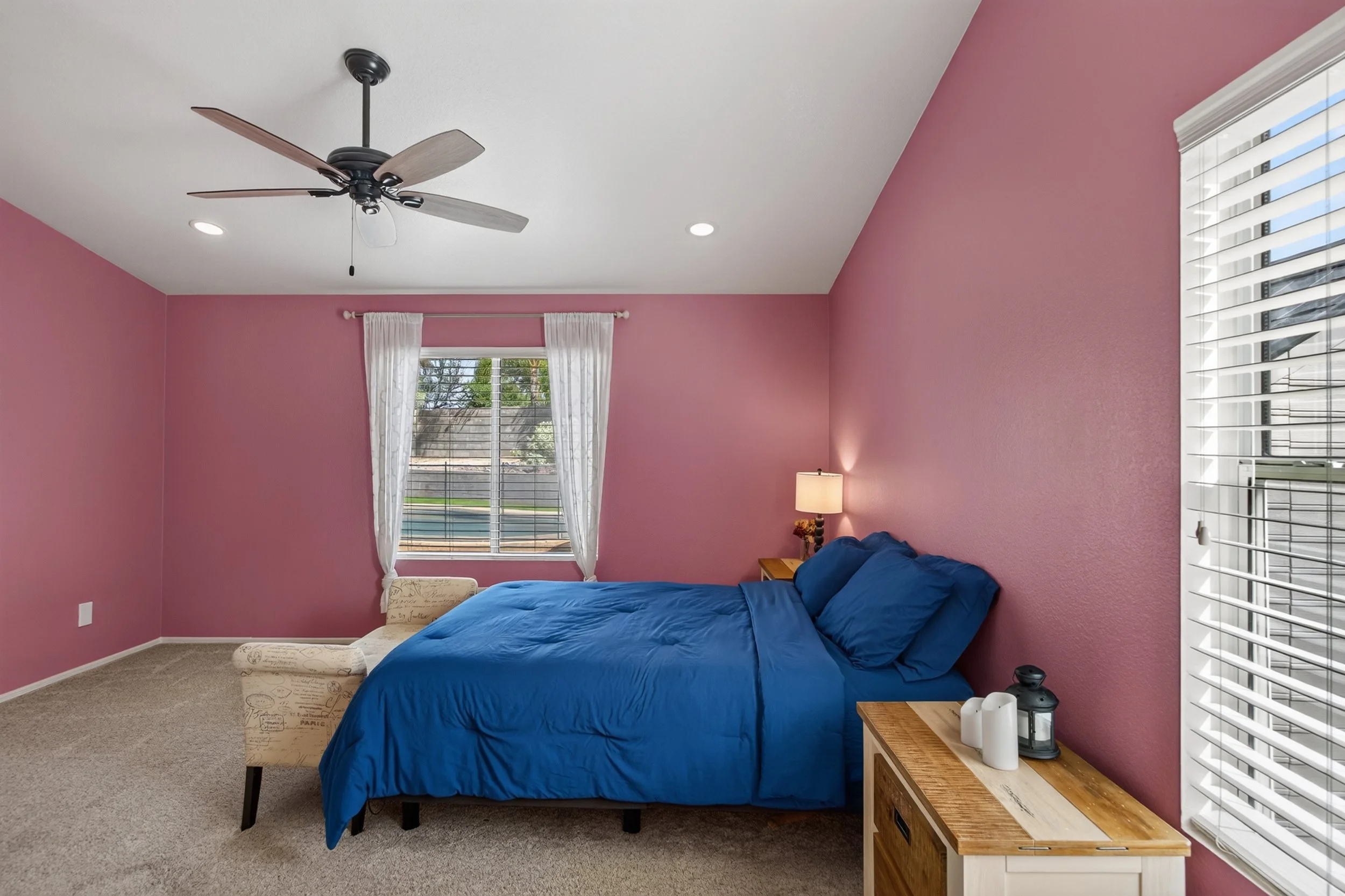 17 Main Bedroom photo b.jpg