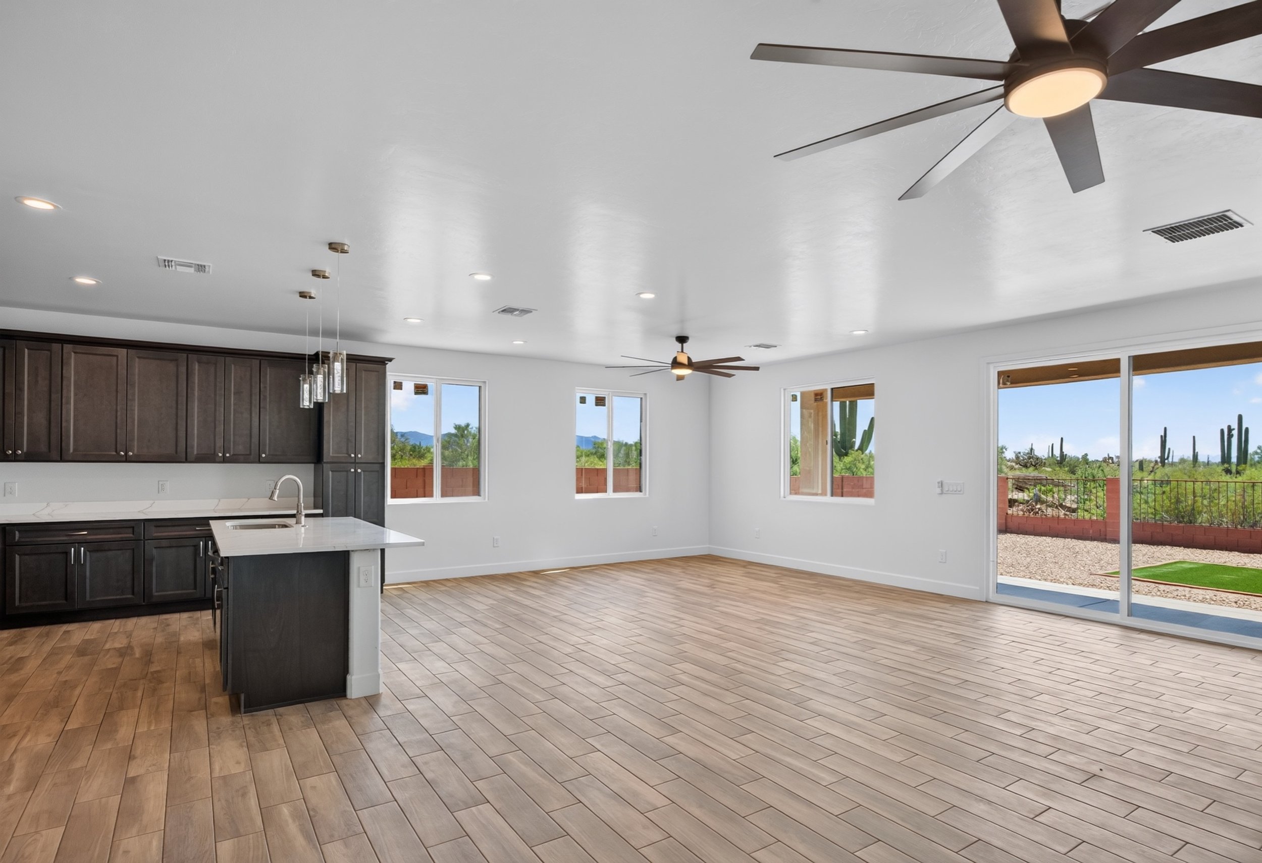 22 Living Room photo a.jpg
