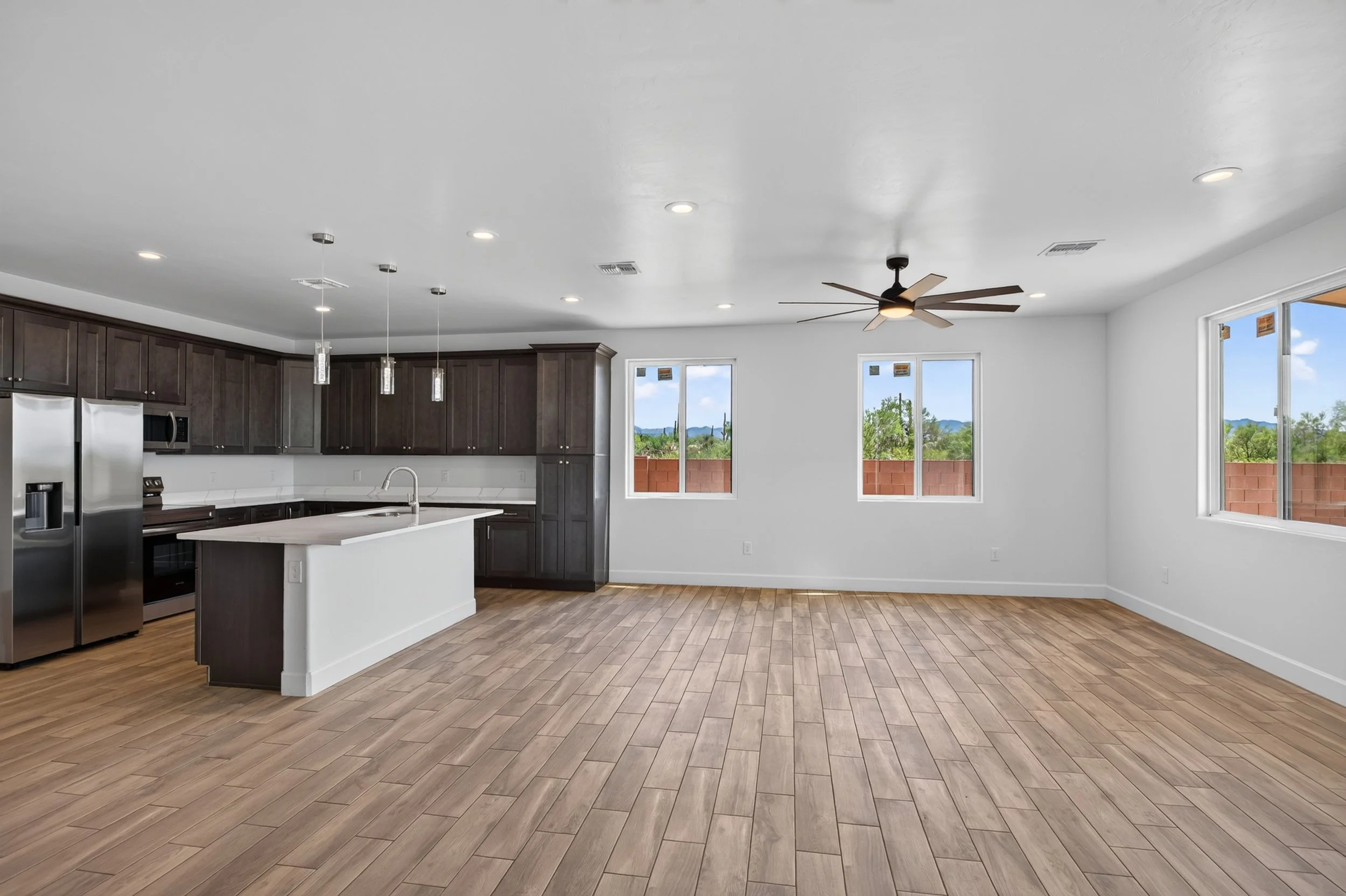 23 Living Room photo b.jpg