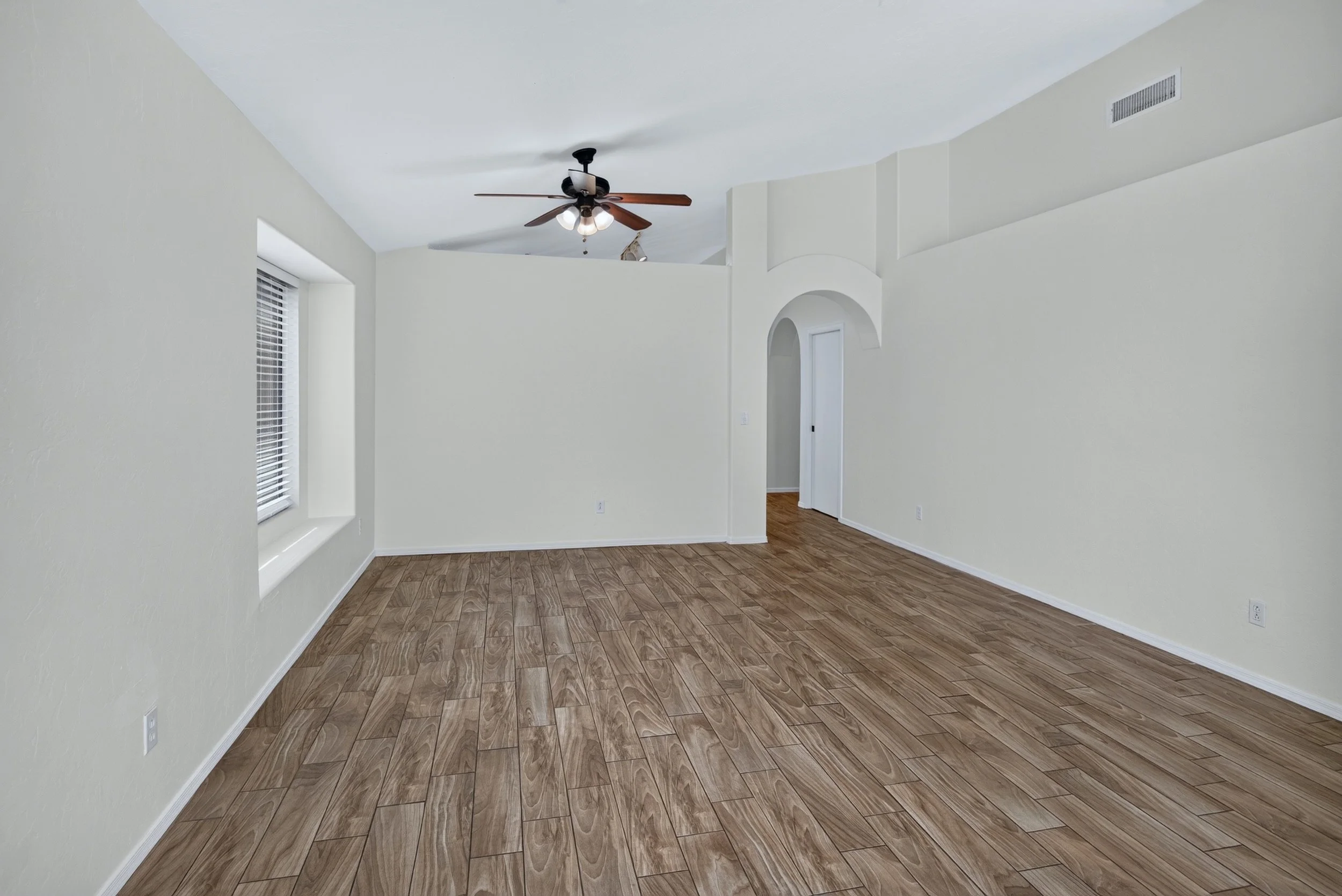 10 Living Room photo d.jpg