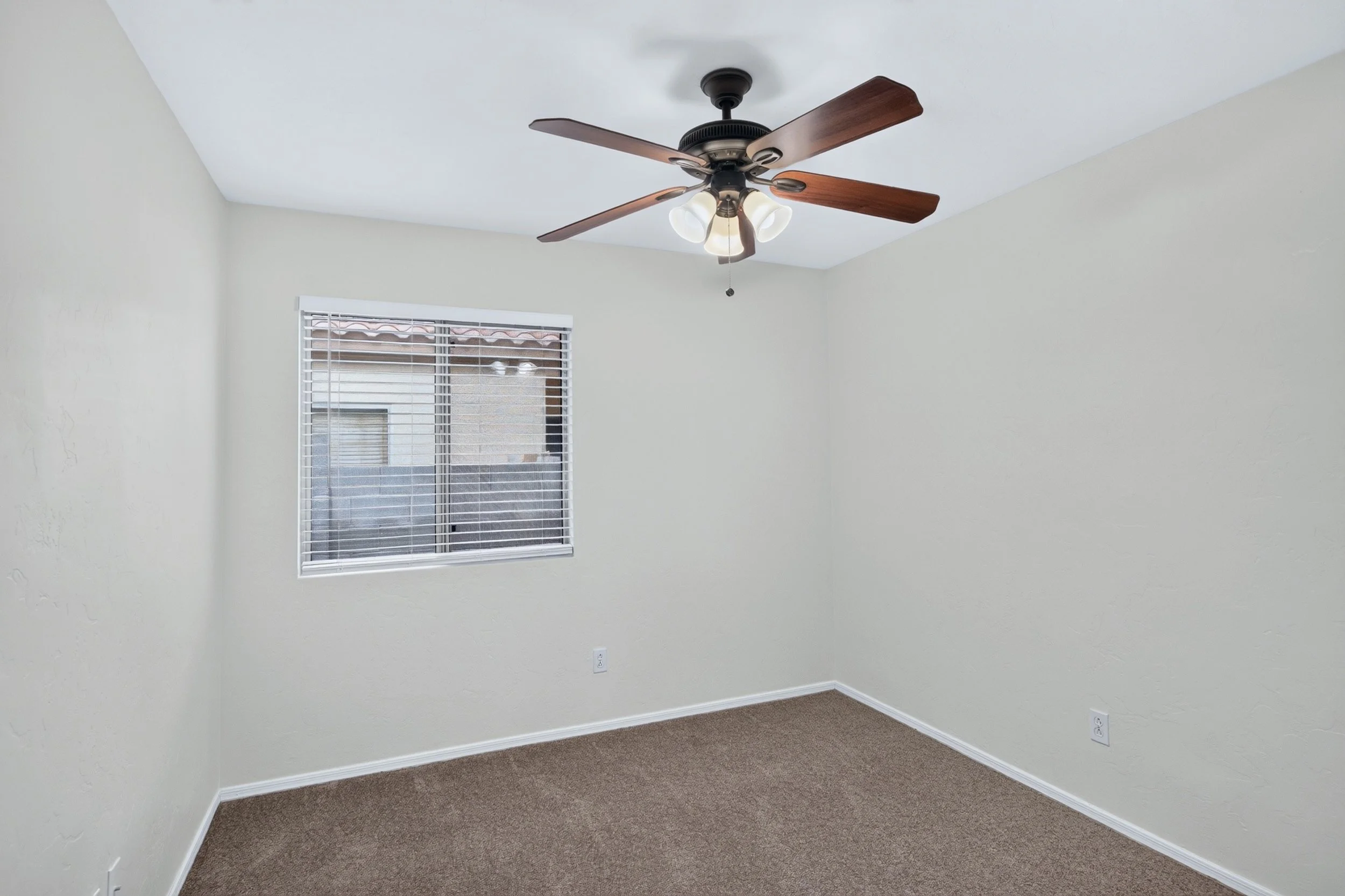 12 Bedroom 1 photo a.jpg