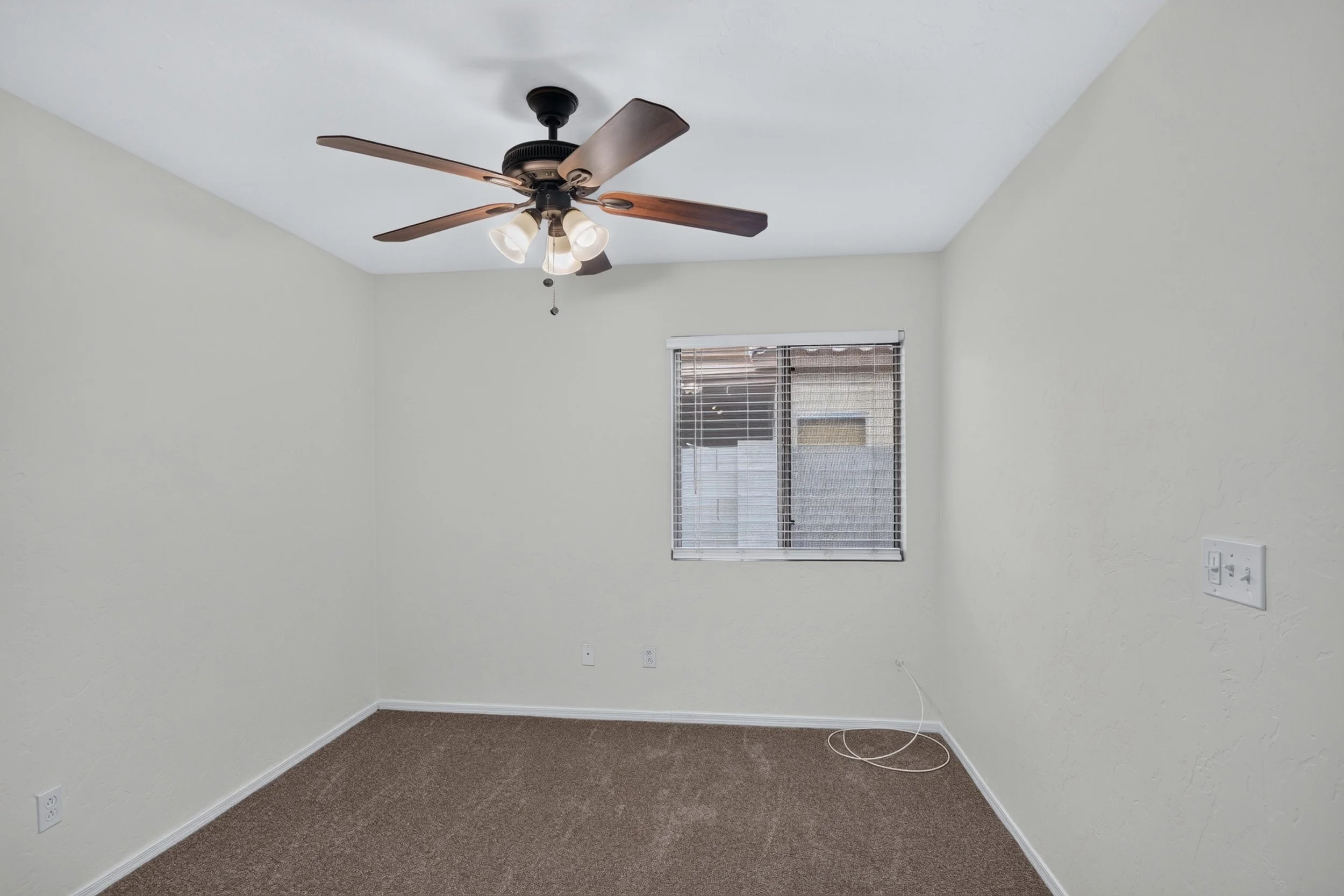 27 Bedroom 3 photo a.jpg