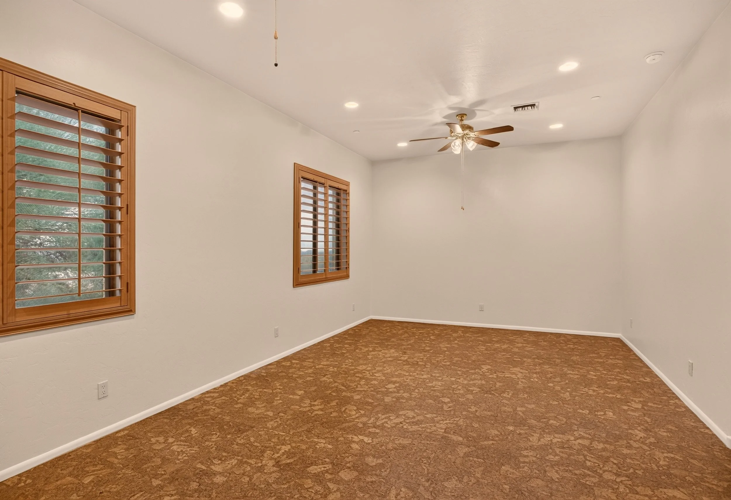 36 Bedroom 2 photo a.jpg