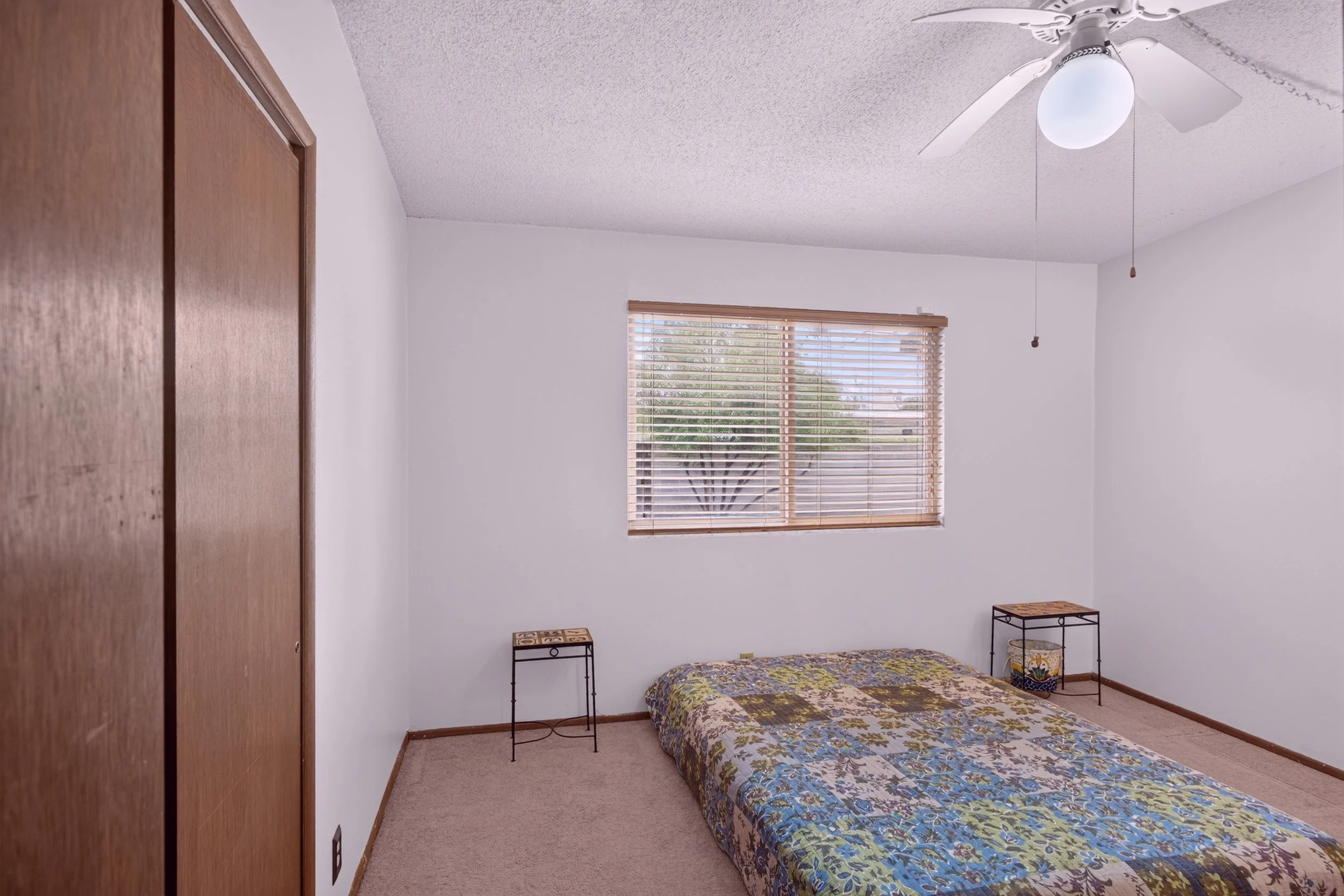 19 Bedroom 1 photo a.jpg