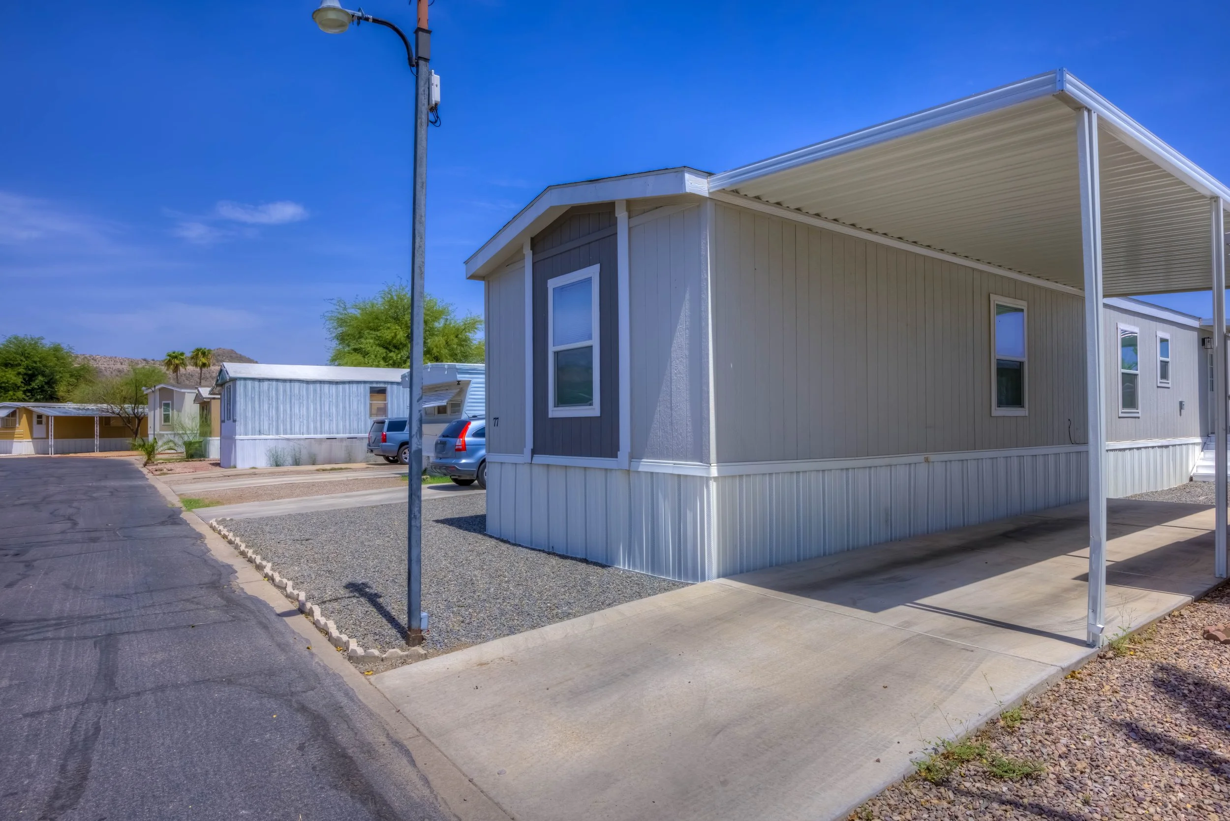 5 Exterior photo e.jpg