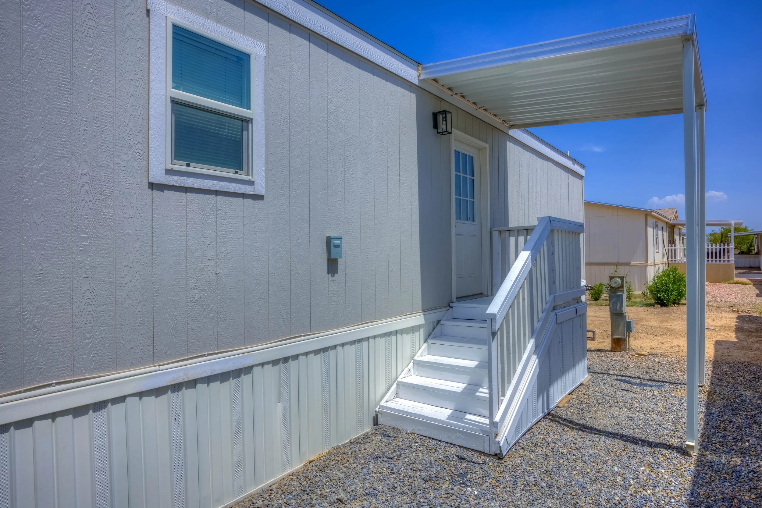 8 Exterior photo h.jpg