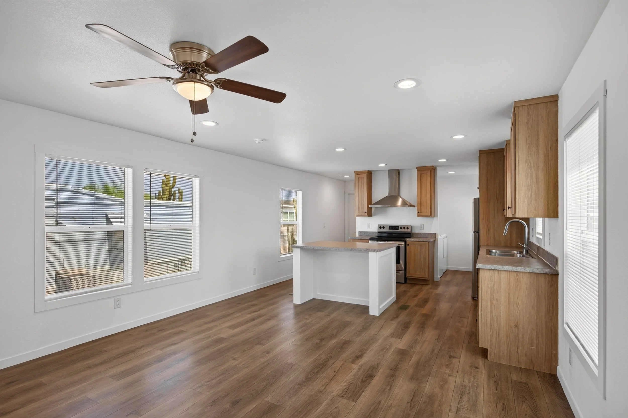 18 Living Room photo b.jpg