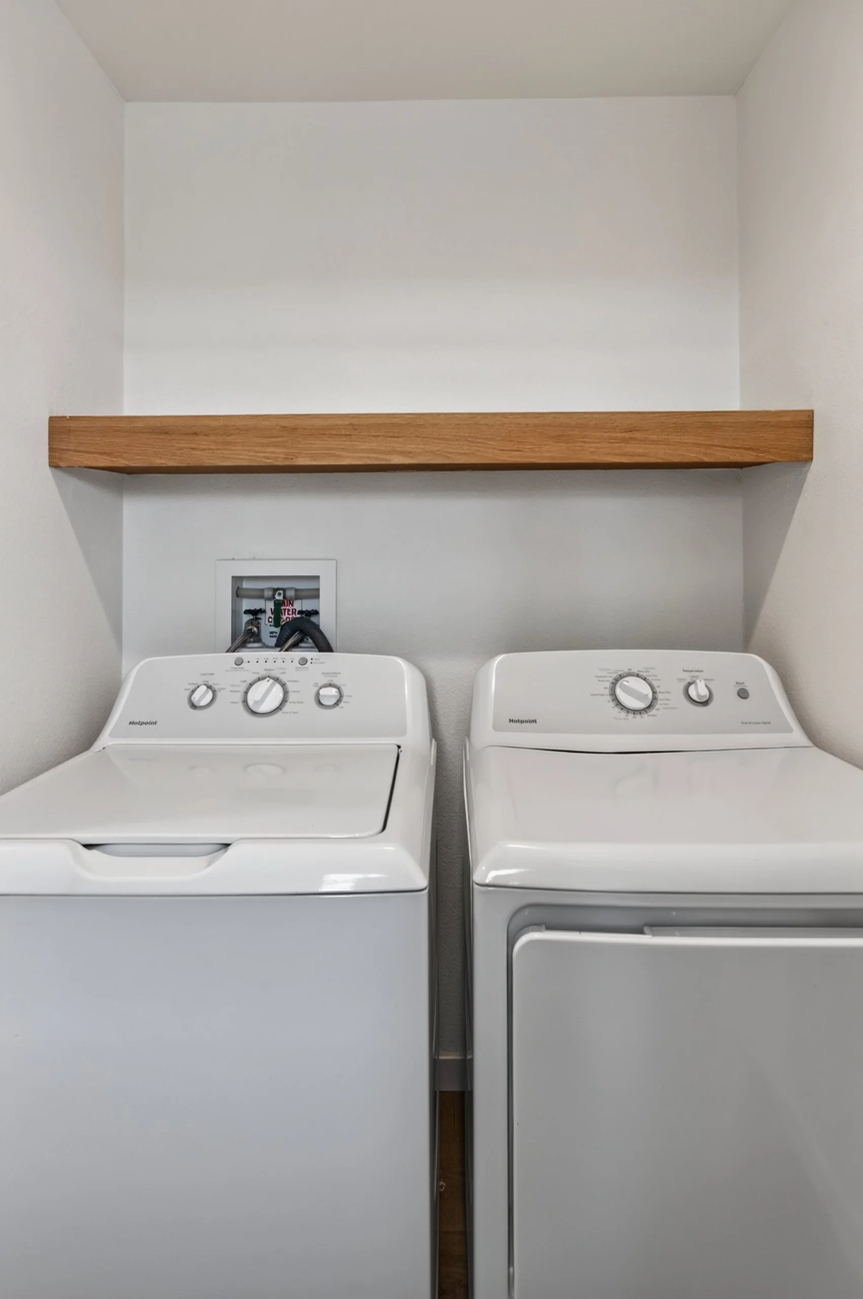 27 Laundry photo b.jpg