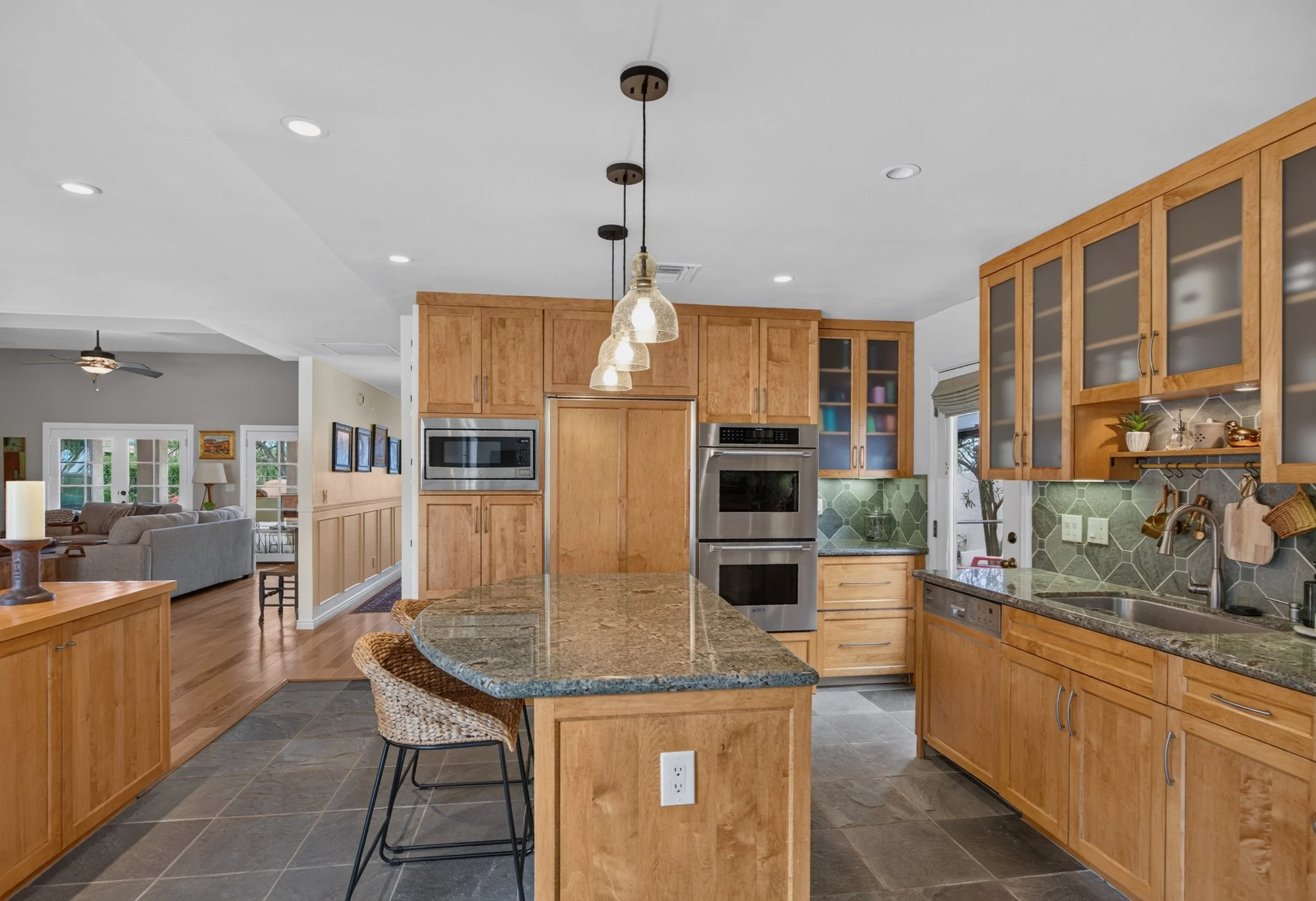 16 Kitchen photo c.jpg
