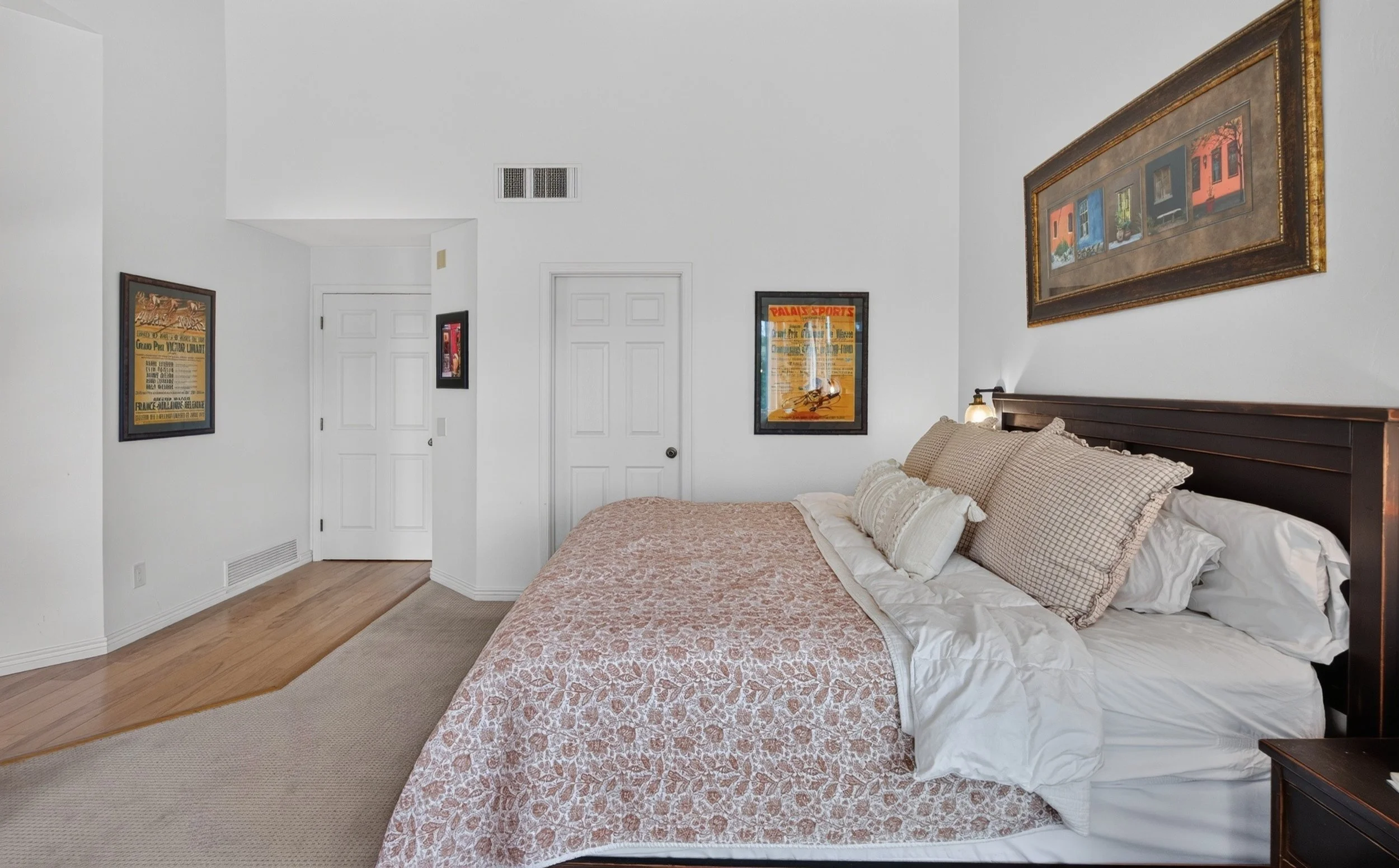 27 Main Bedroom photo c.jpg