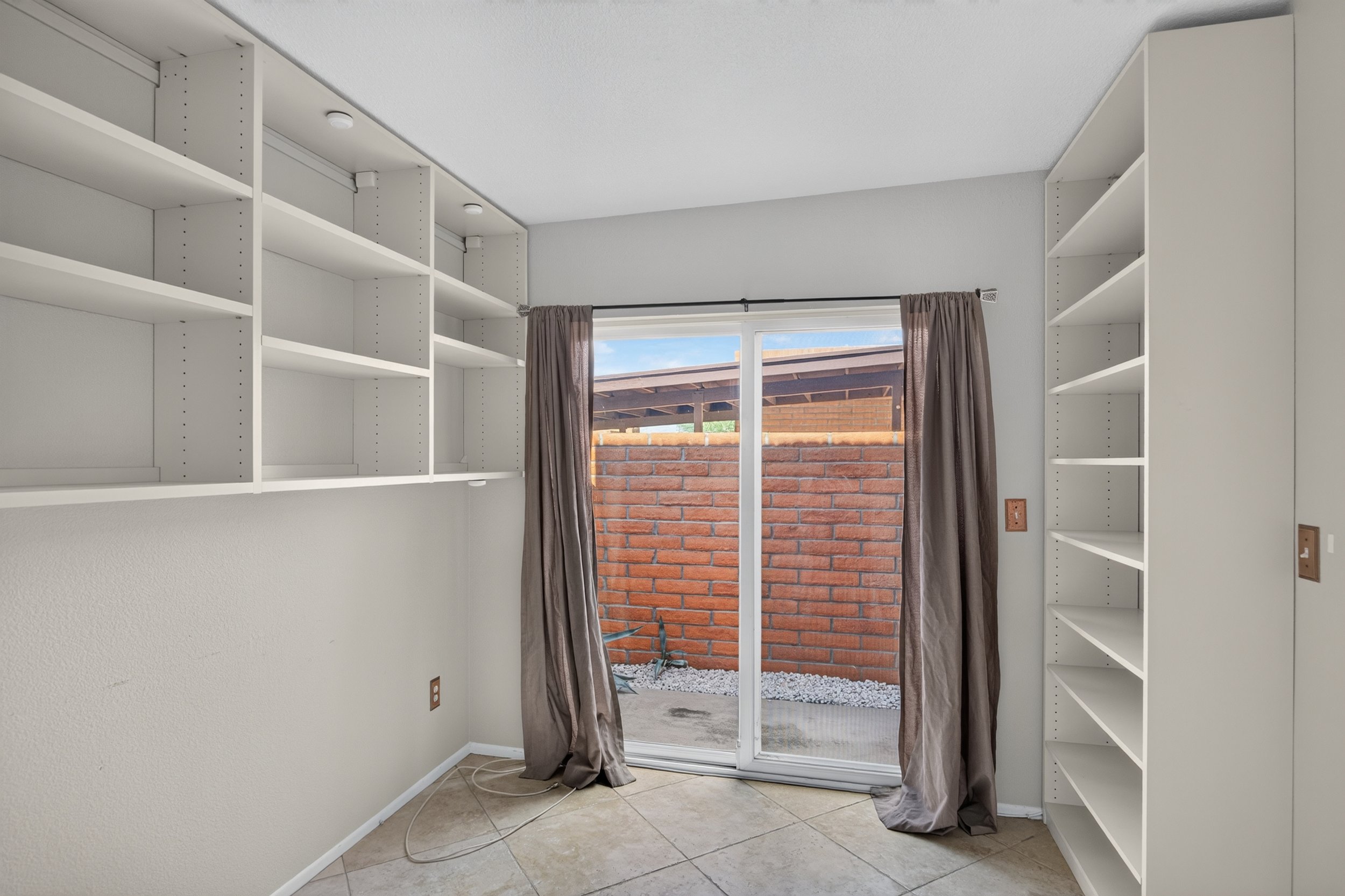 30 Bedroom 2 photo a.jpg