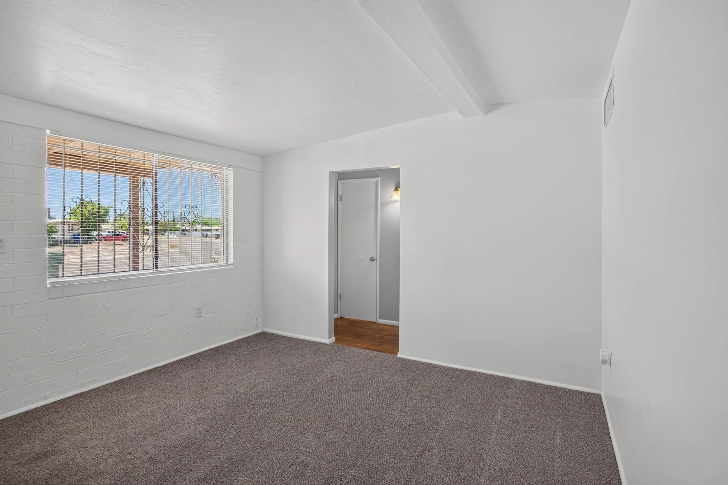 6 Living Room photo b.jpg