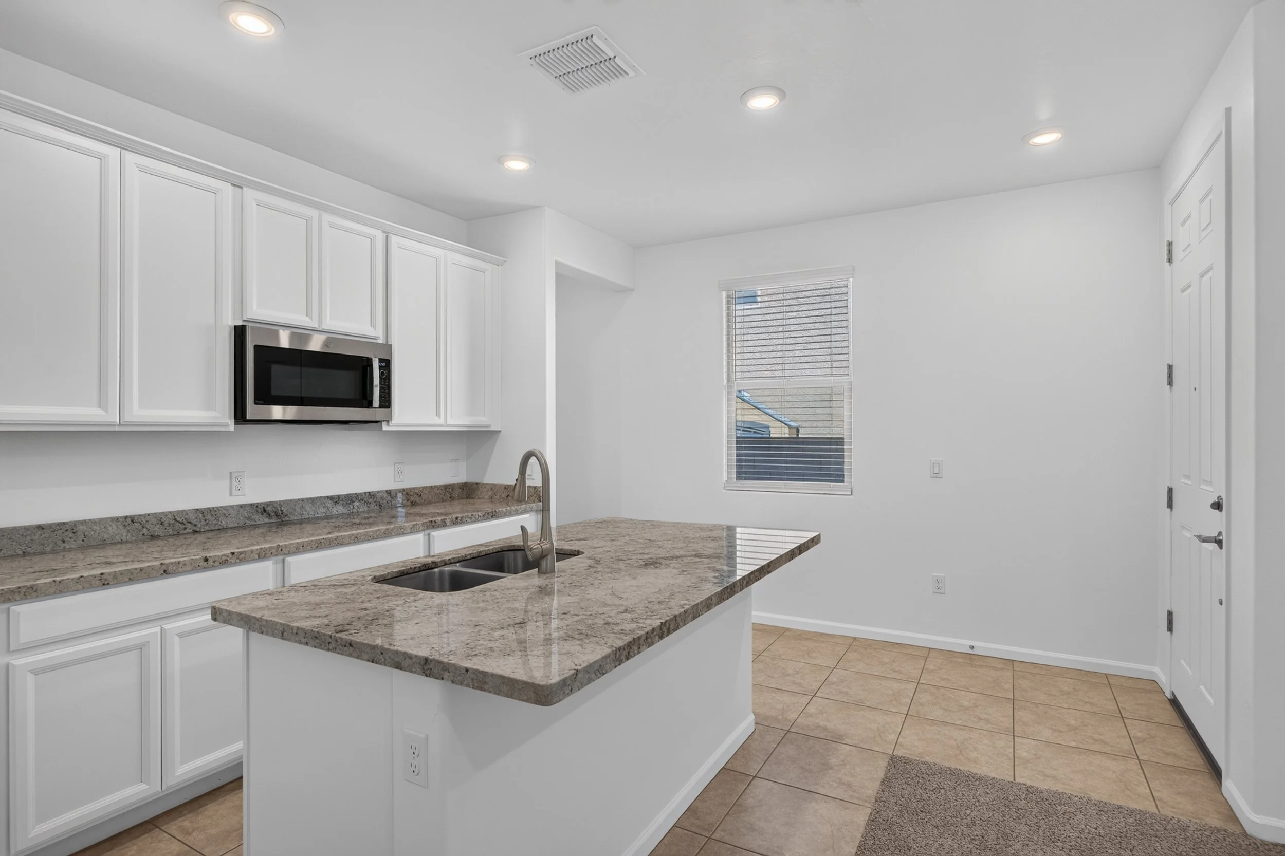 46 Guest Kitchen photo c.jpg