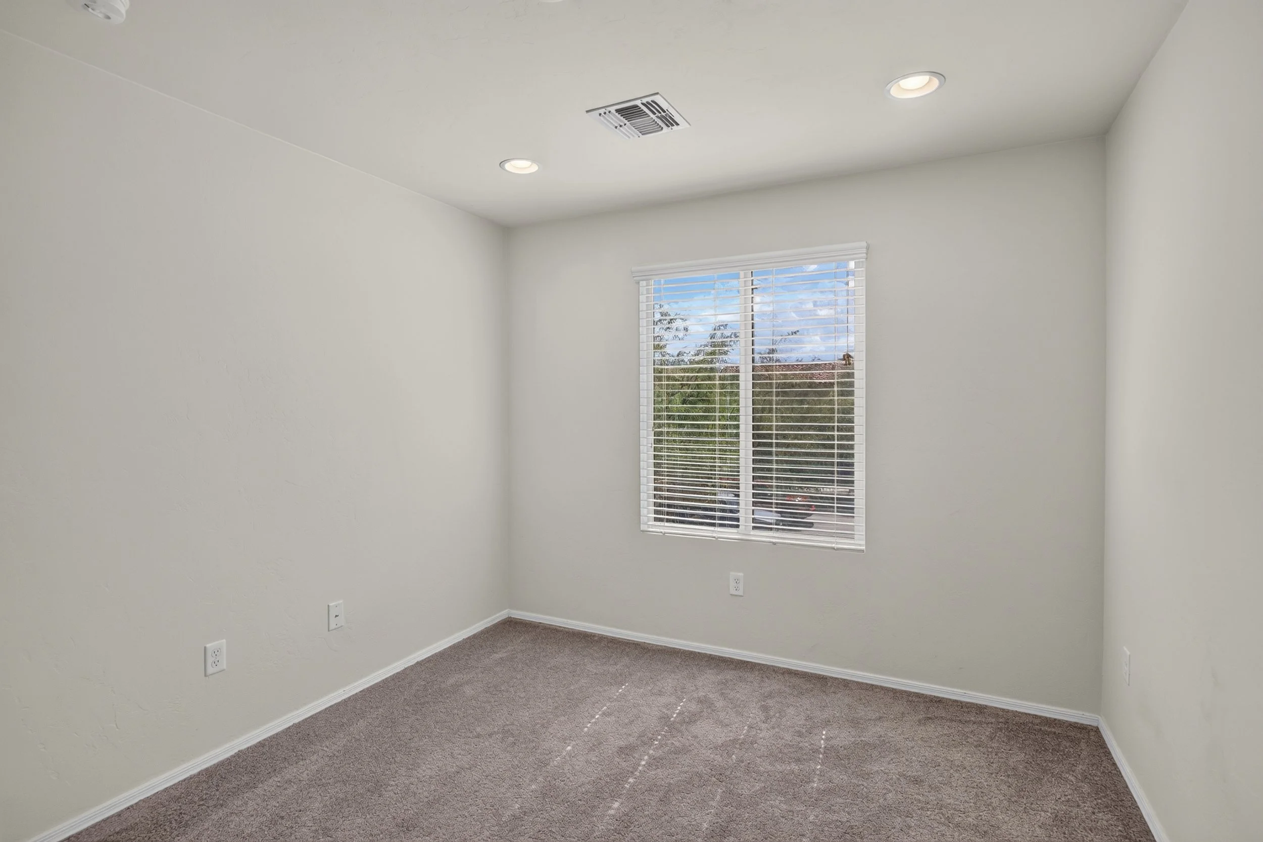 29 Bedroom 2 photo a.jpg