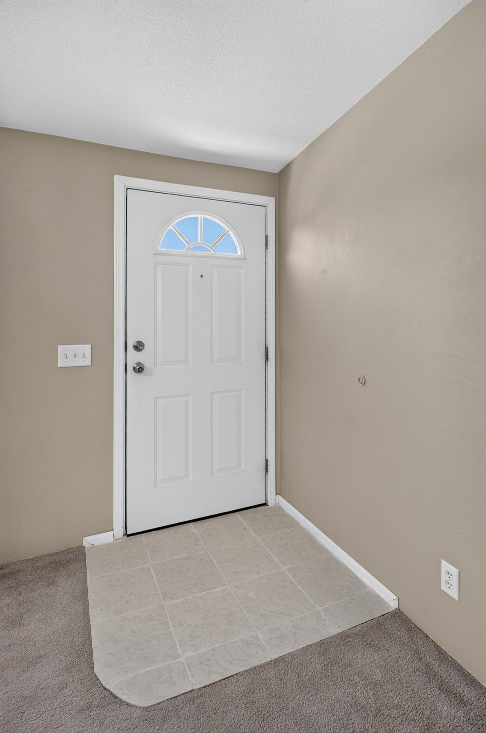 9 Interior Entrance.jpg
