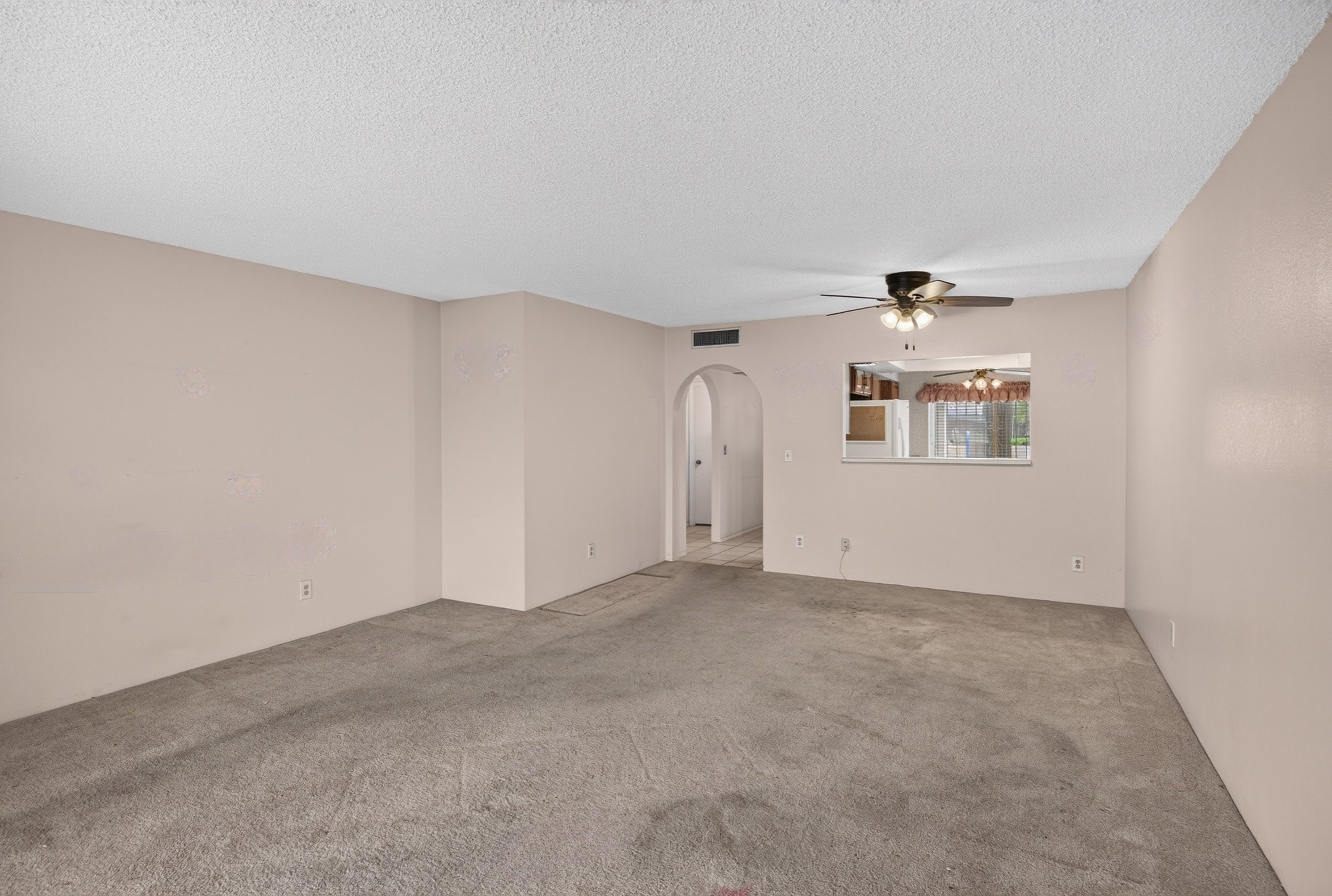 15 Living Room photo b.jpg