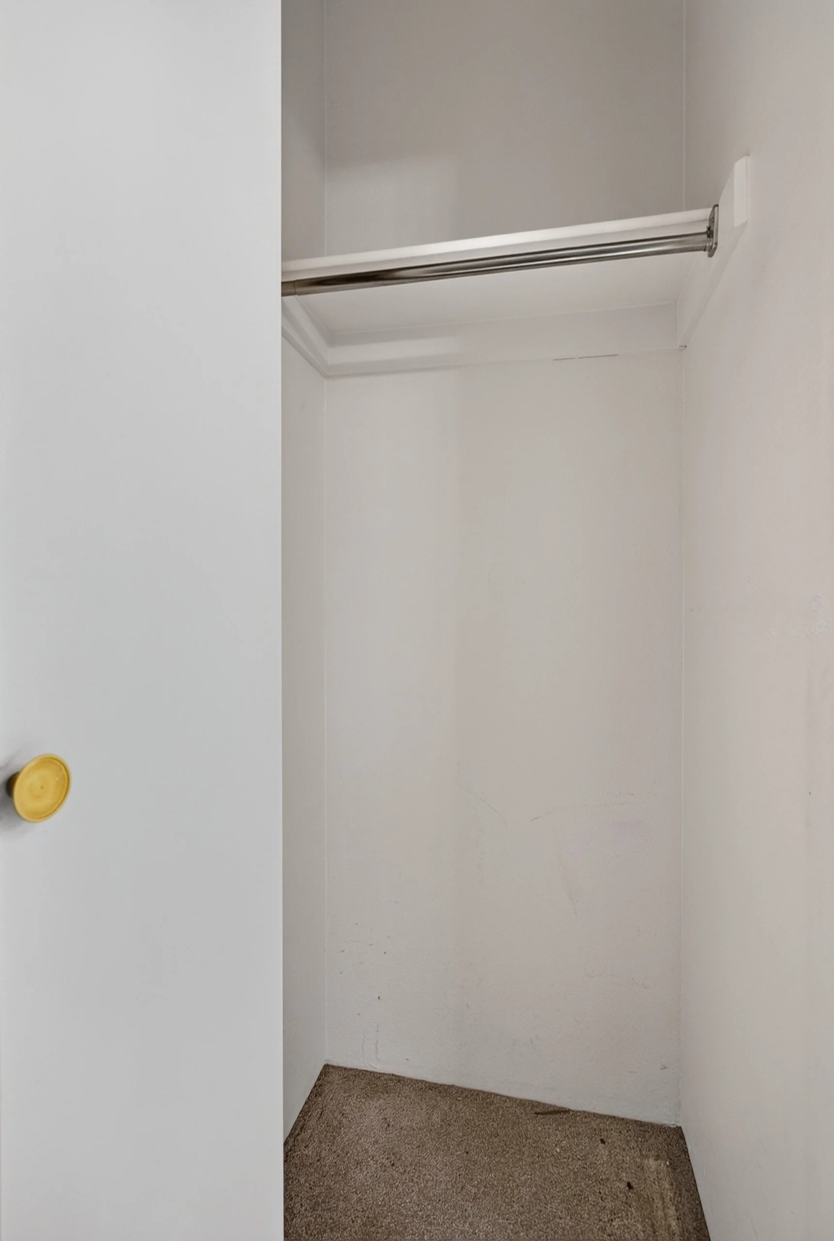 24 Main Bedroom Closet 1.jpg