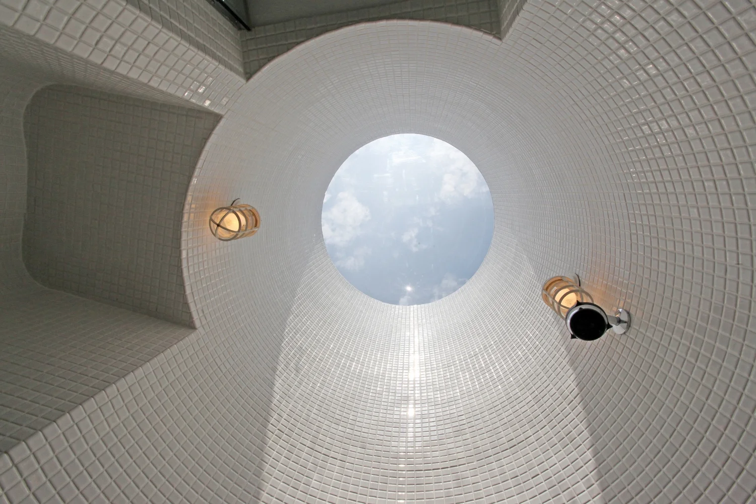 shower ceiling2.jpg