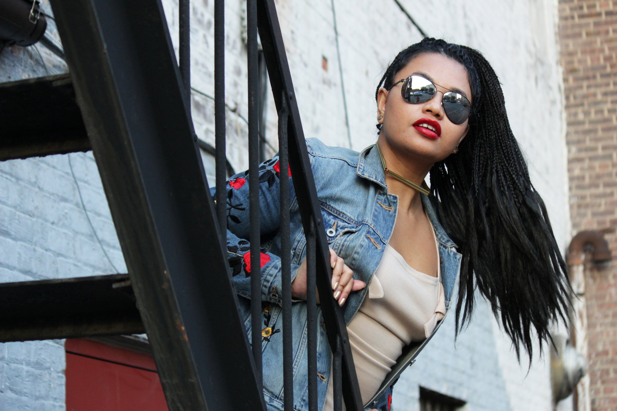 MD.13 Jewelry choker