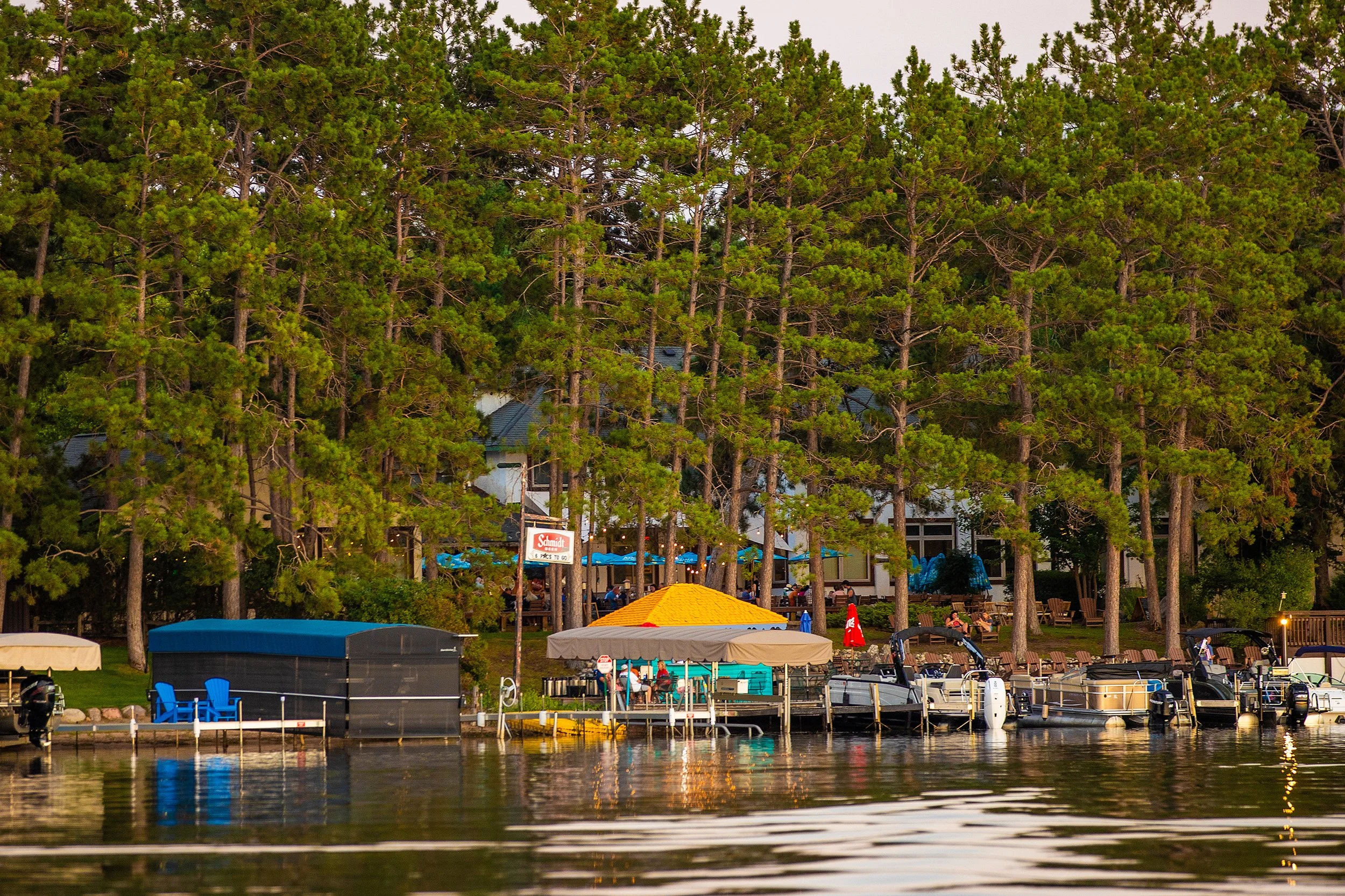 Manhattan Beach Lodge: A Timeless Lakeside Escape in Crosslake, Minnesota