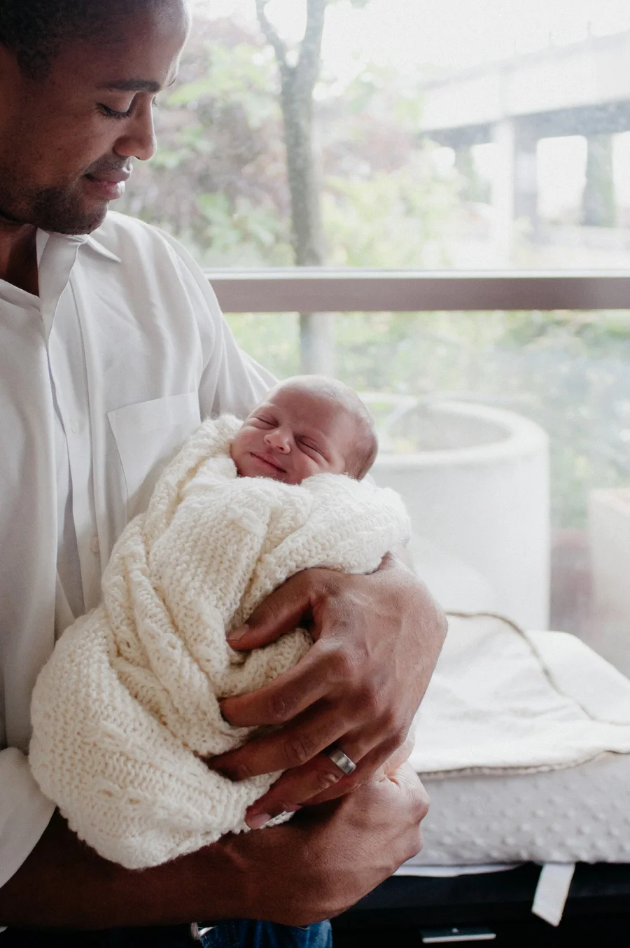 newborn photographers seattle